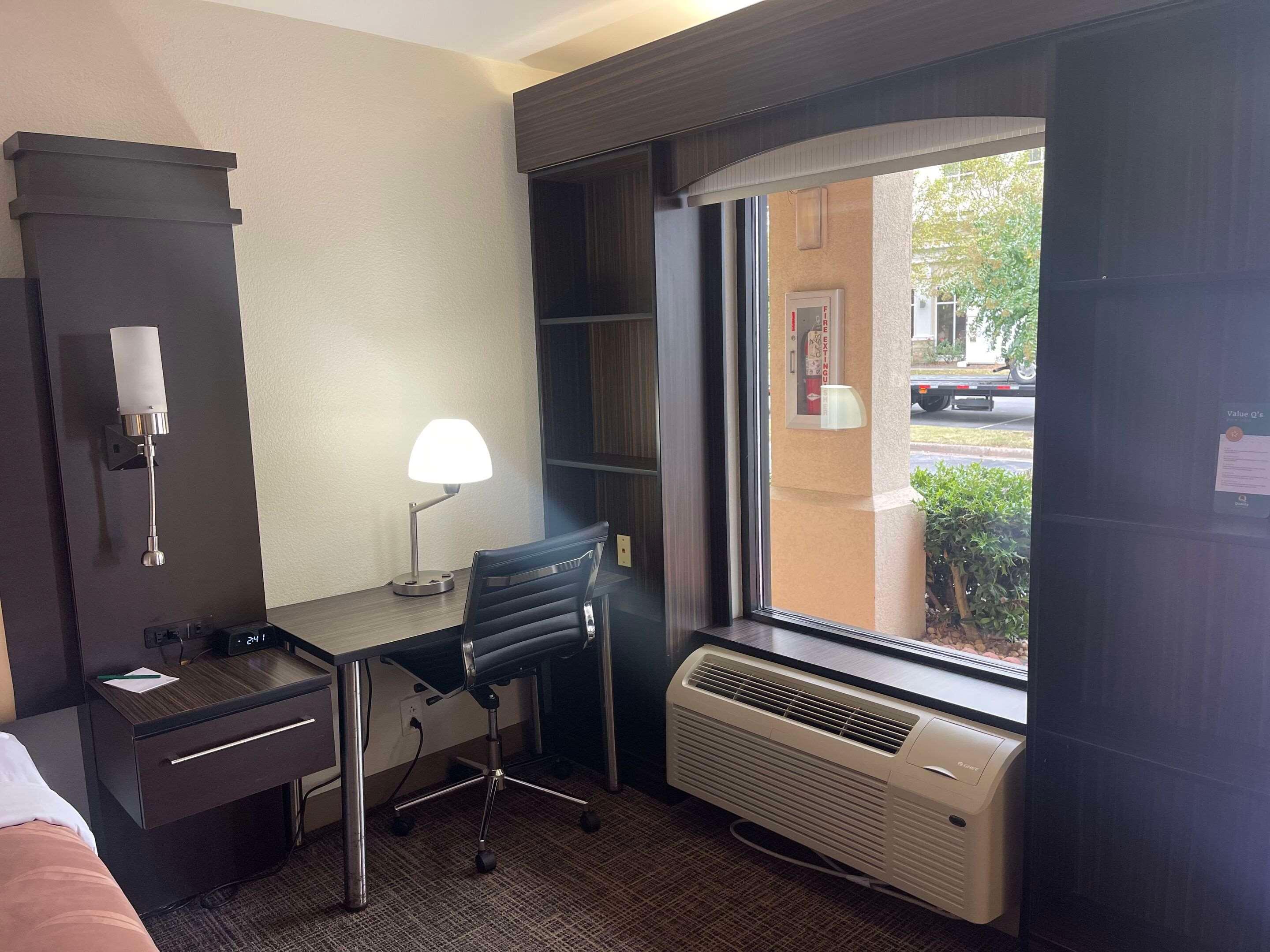 Double King Bed Non Smoking