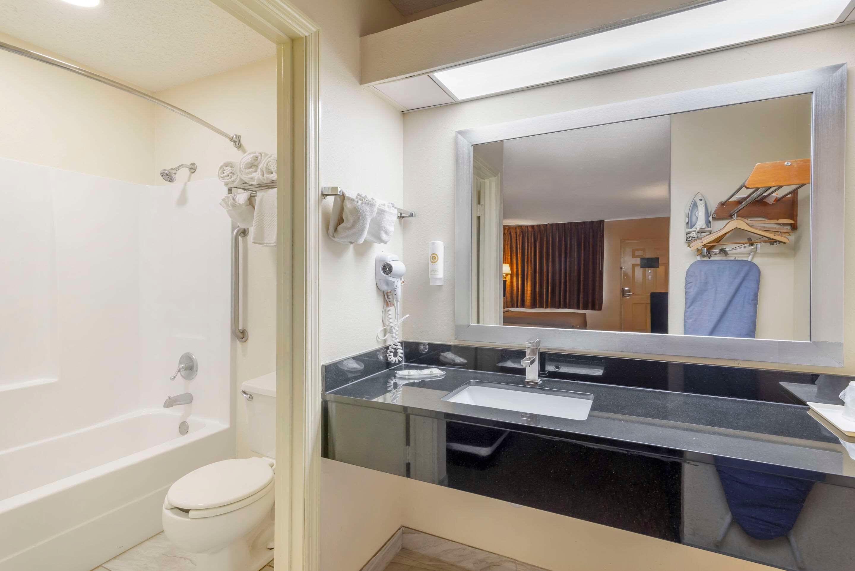 Double Two Queen Beds Non Smoking