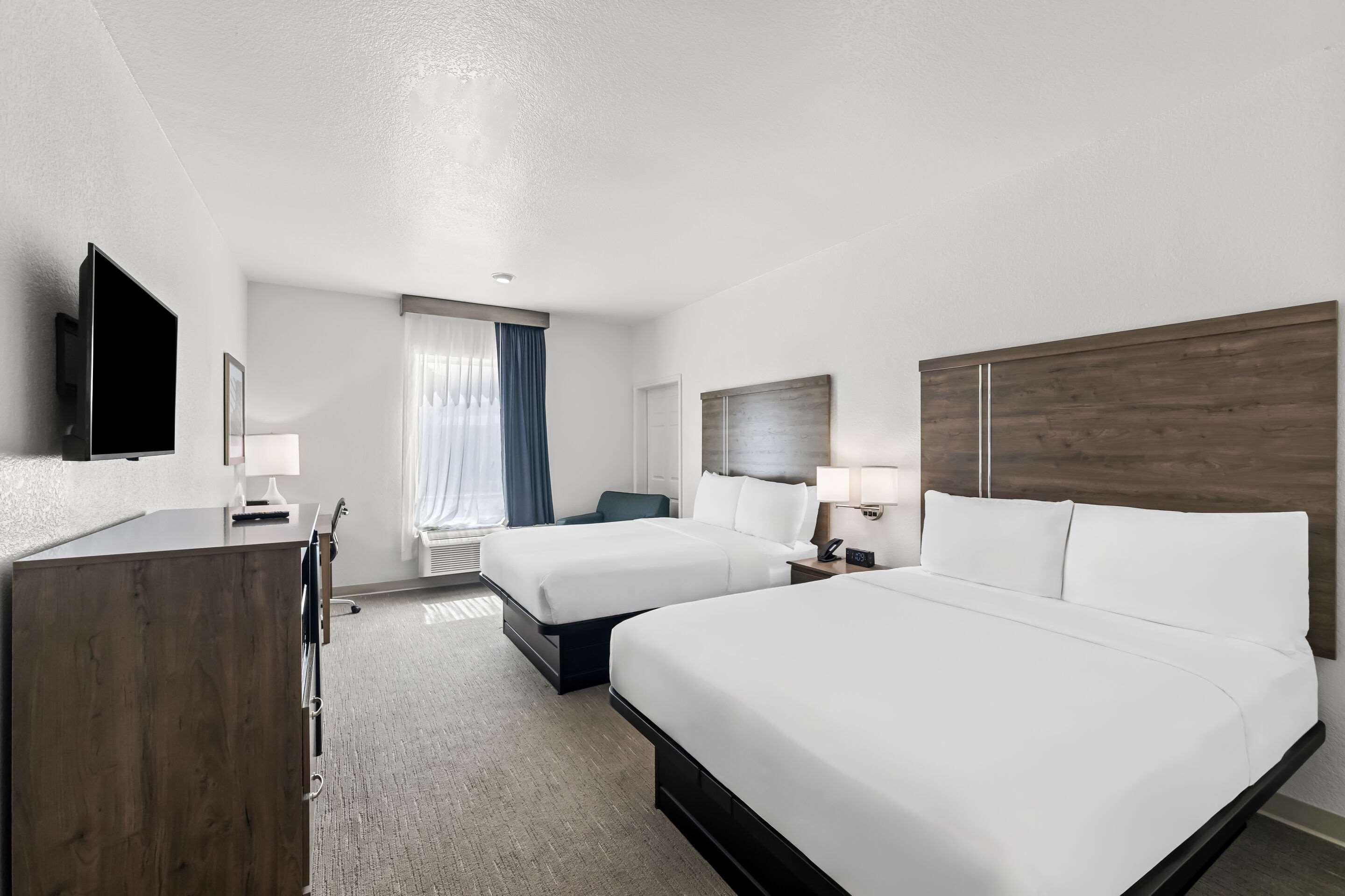 Double Two Queen Beds