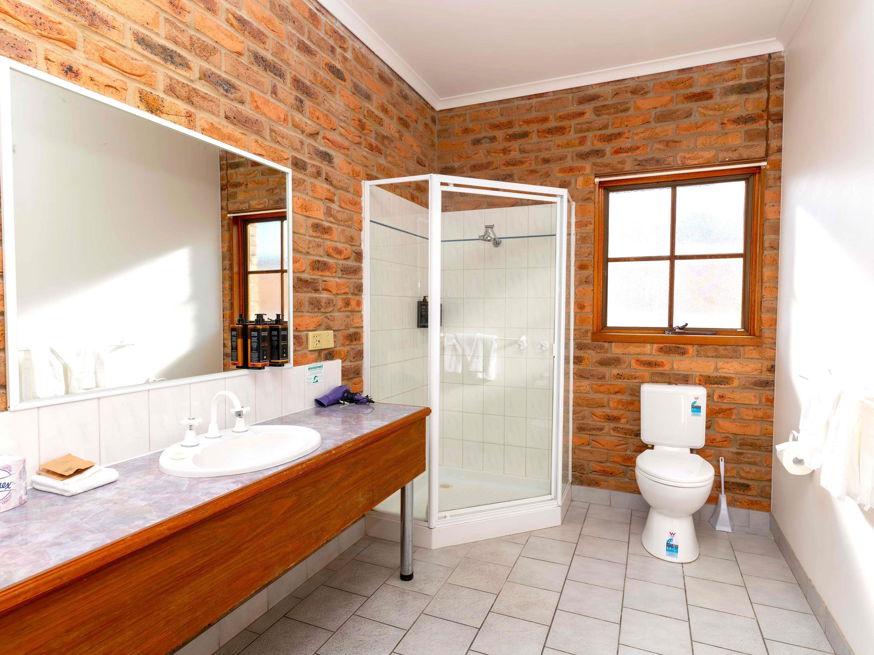 Suite Queen Size Bed