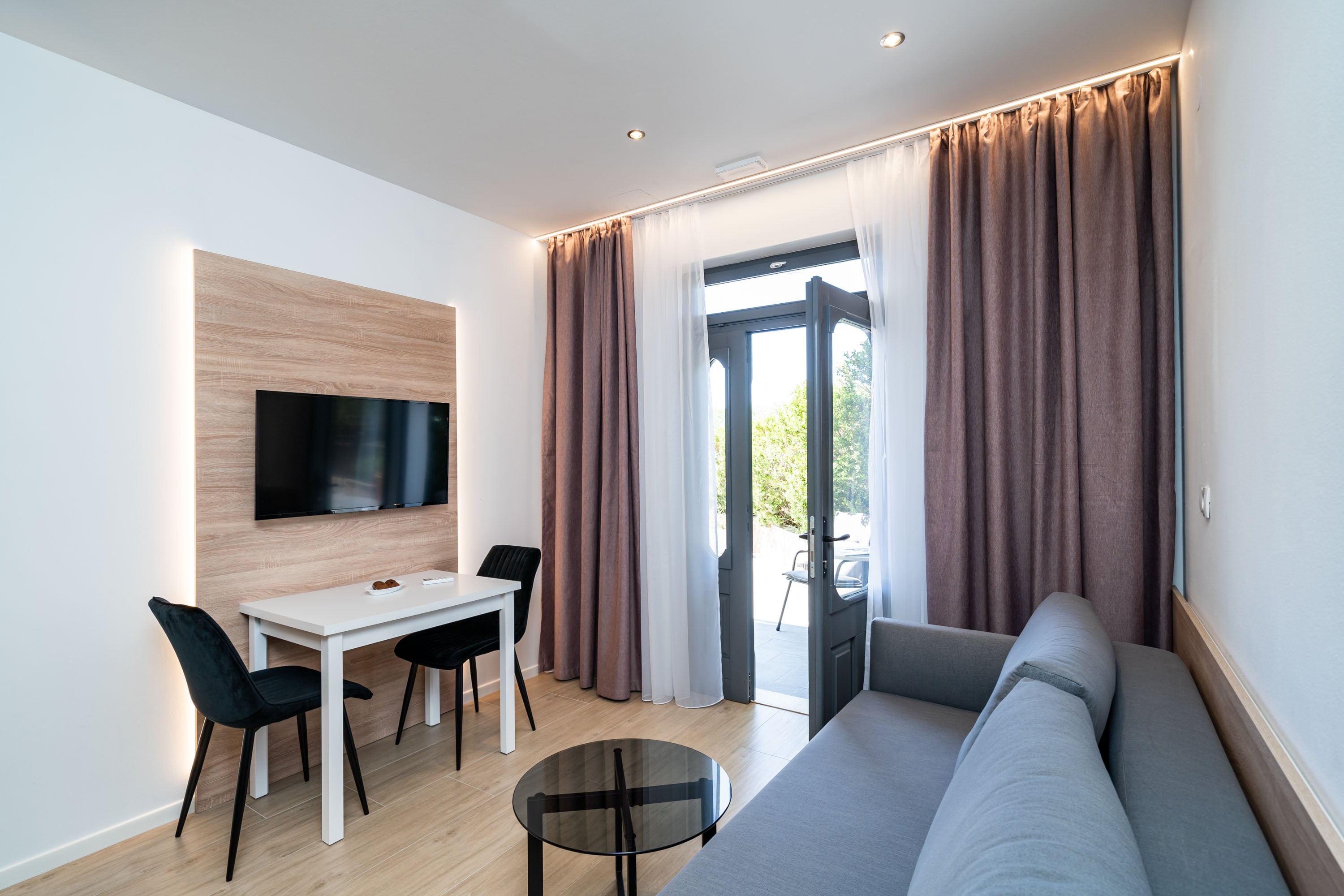 Apartment One Bedroom with Terrace