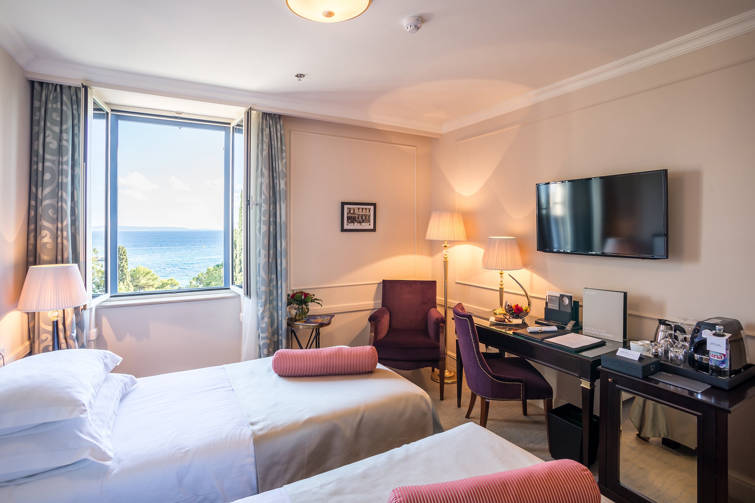 Double or Twin Superior Sea View