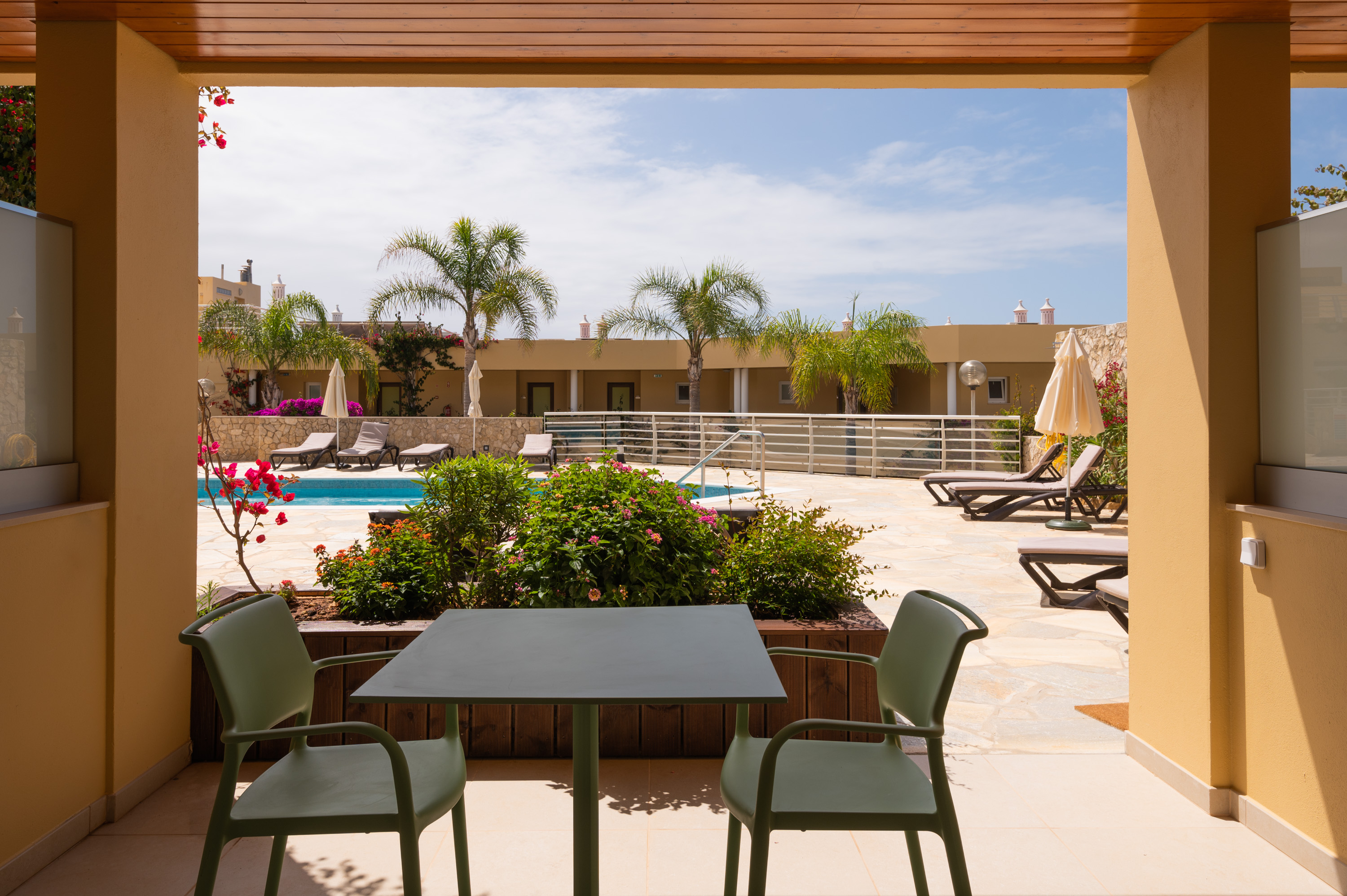Apartment Pool View One Bedroom