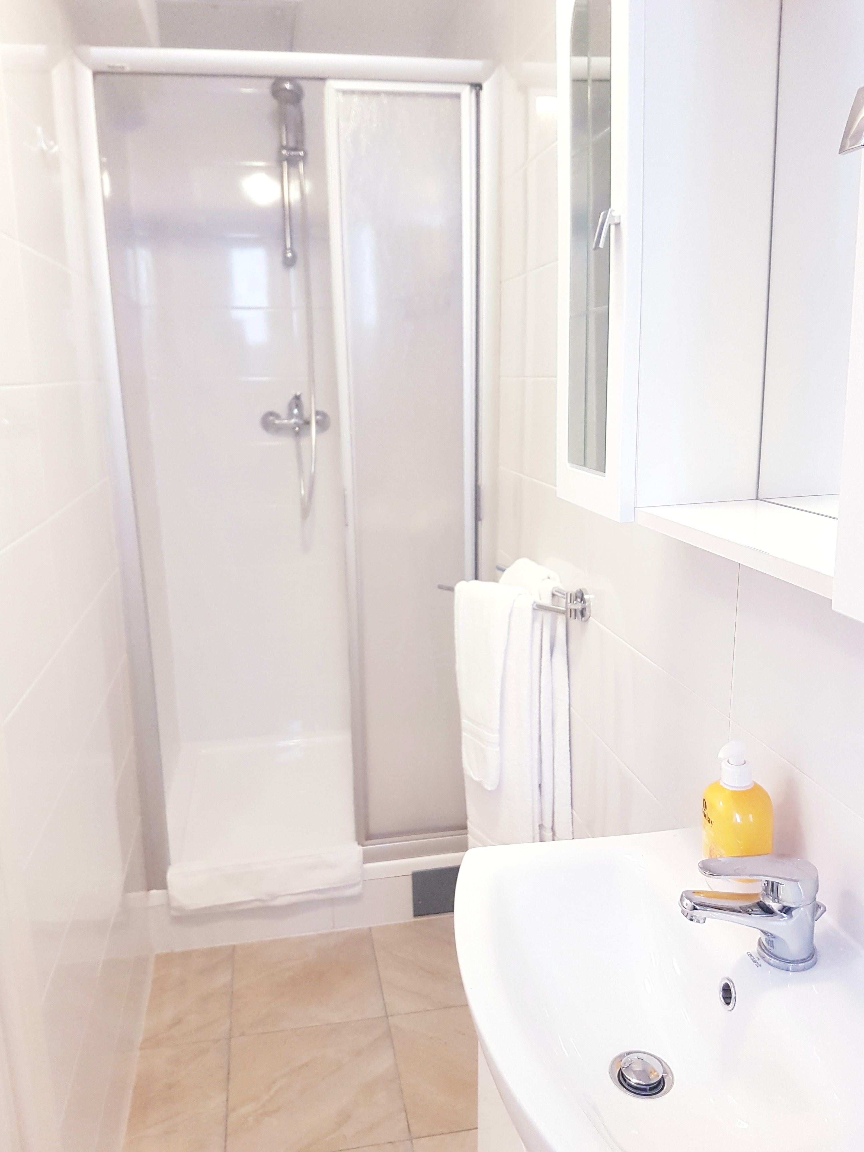 Family Room Capacity 4