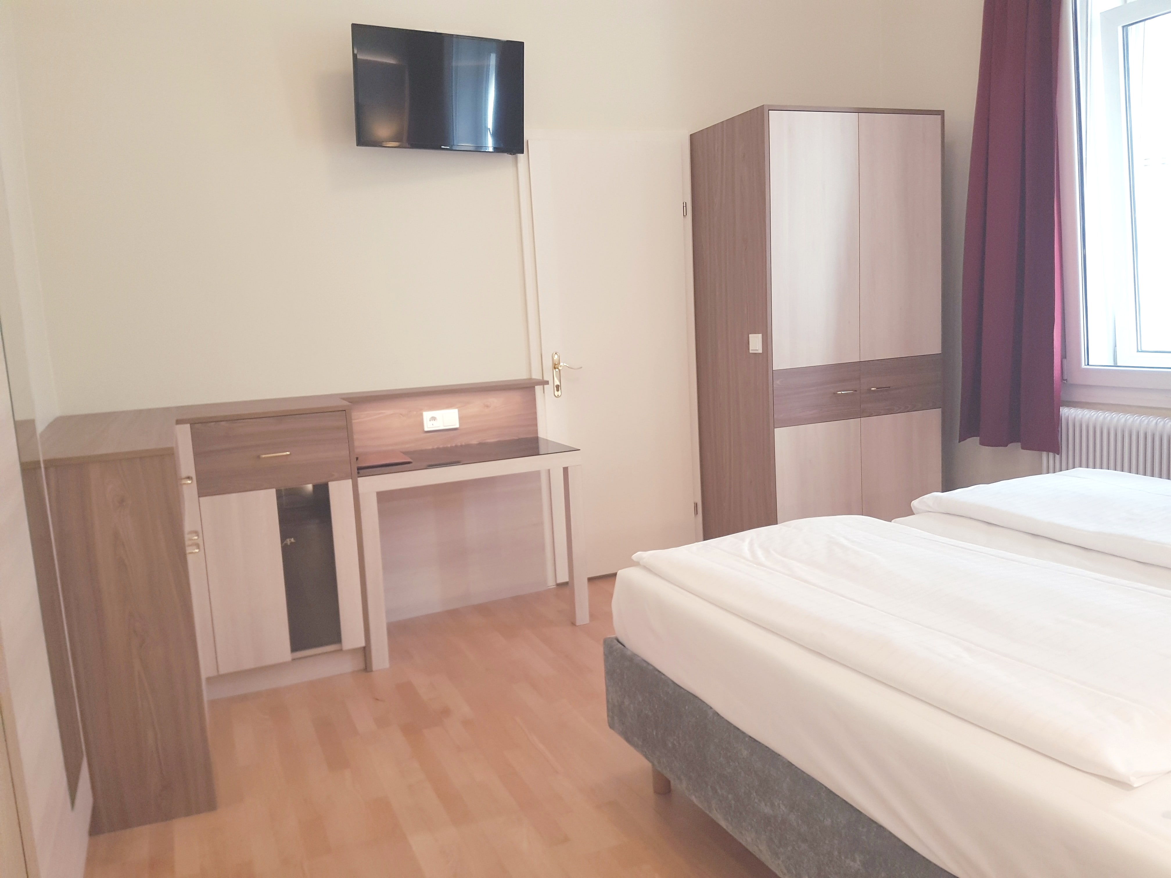 Family Room Capacity 4