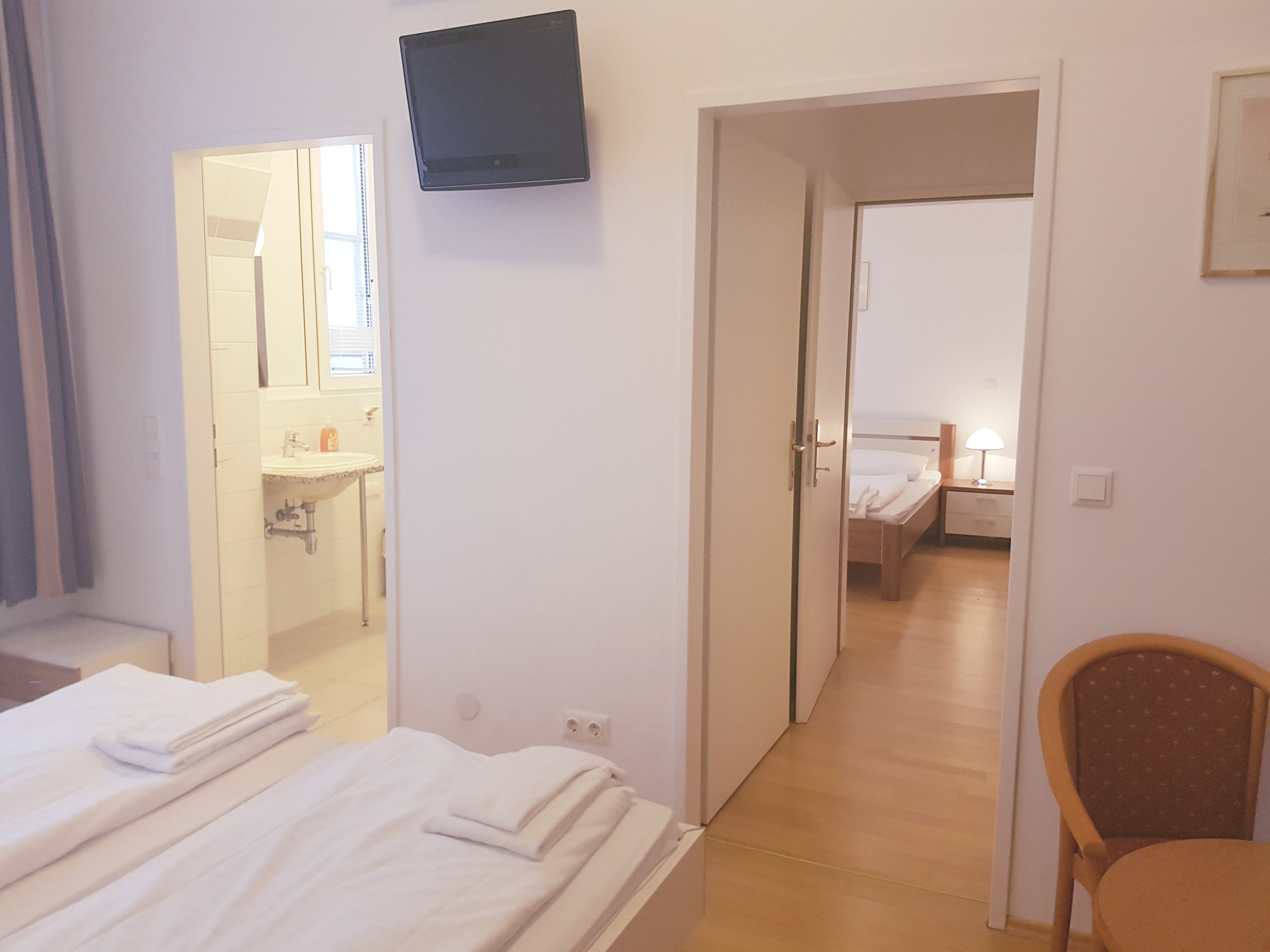 Apartment Capacity 4