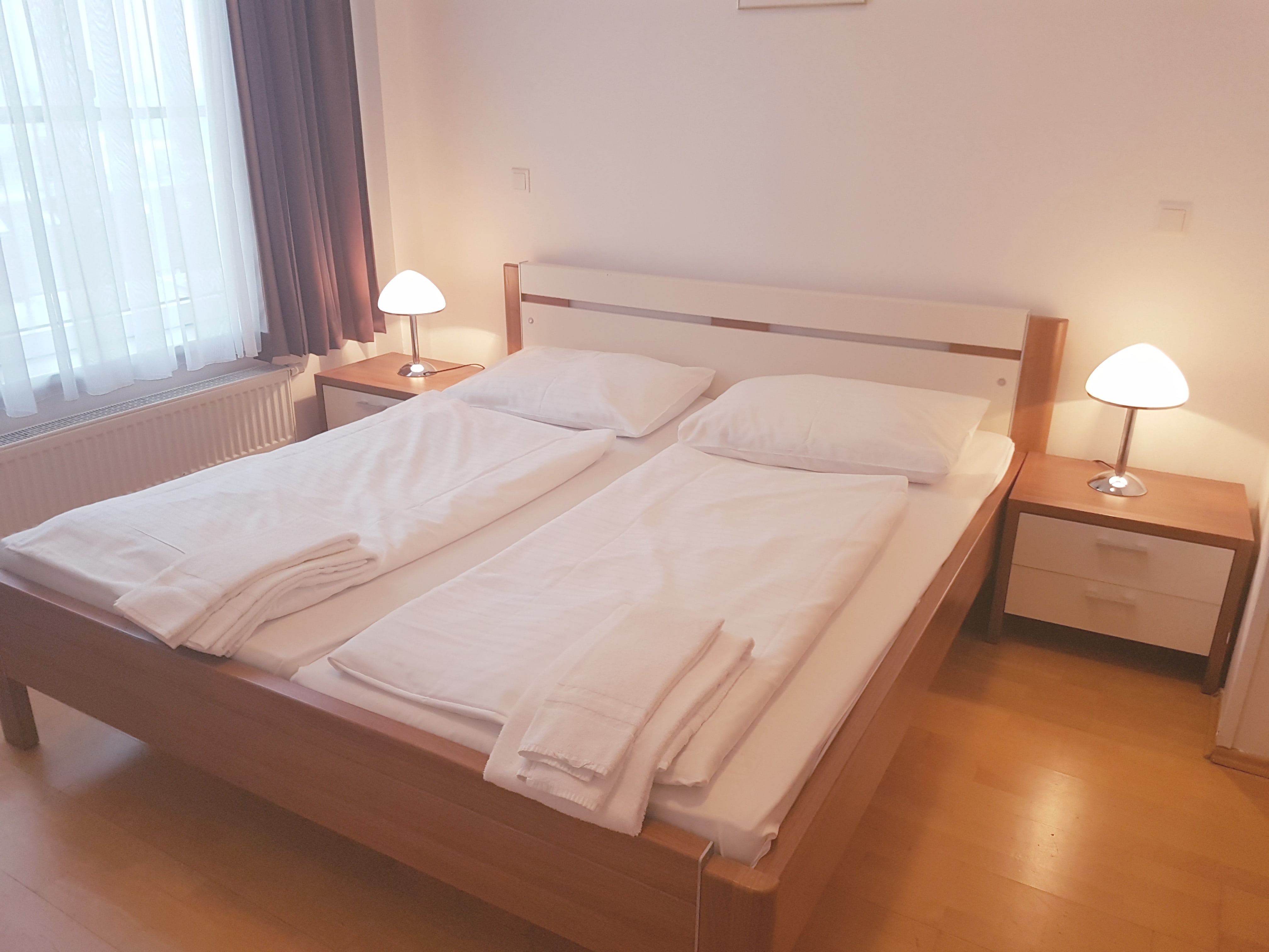 Apartment Capacity 4