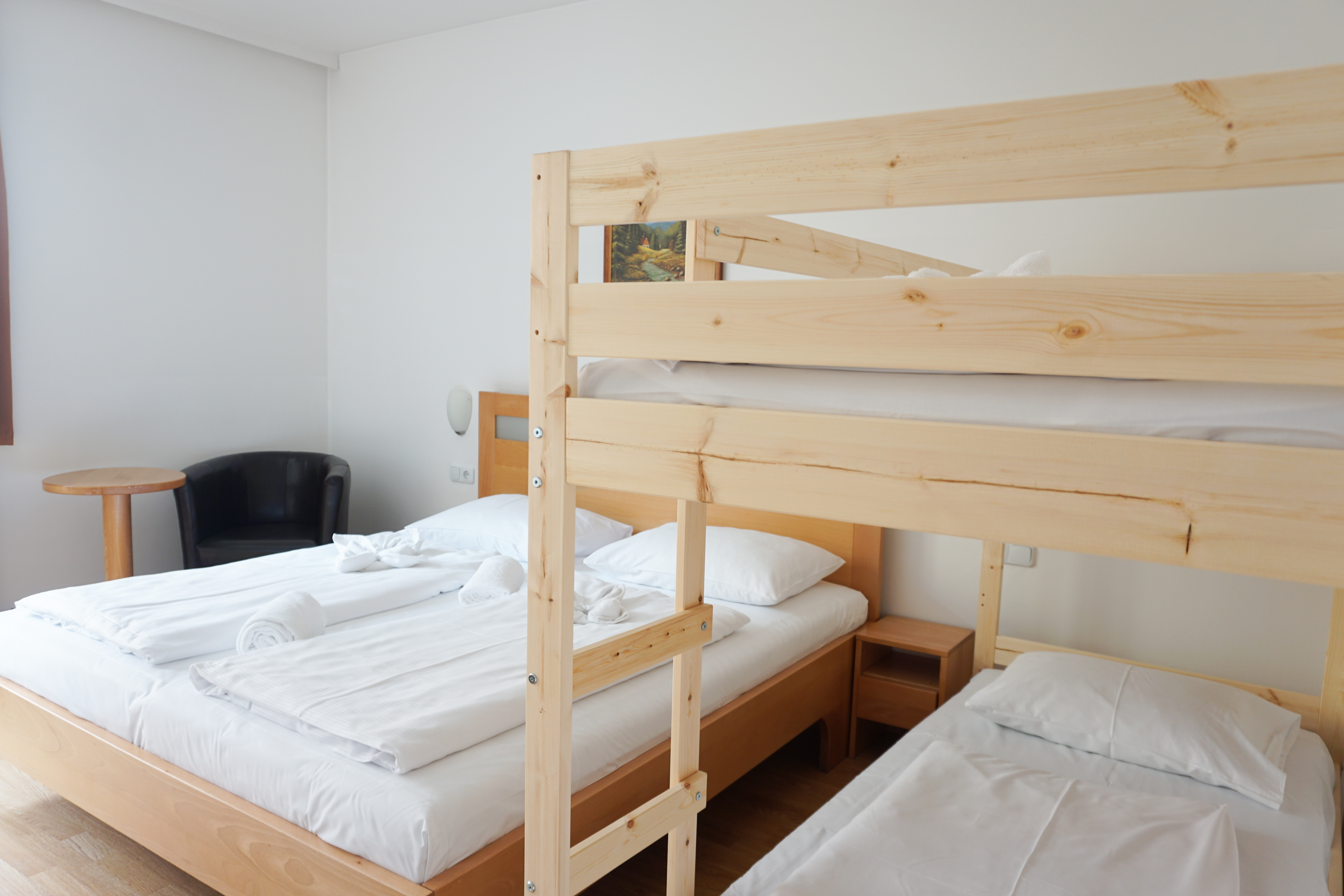 Family Room Capacity 5