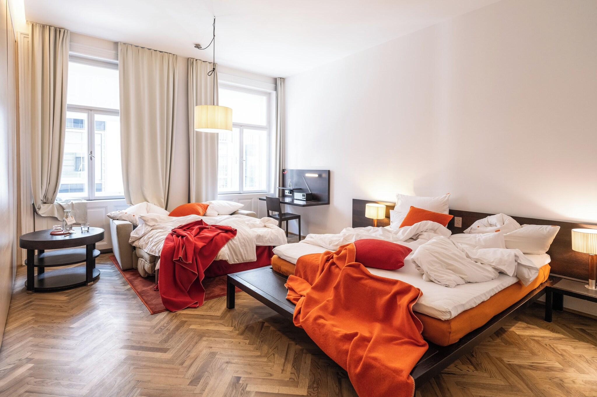 Family Room Queen Size Bed