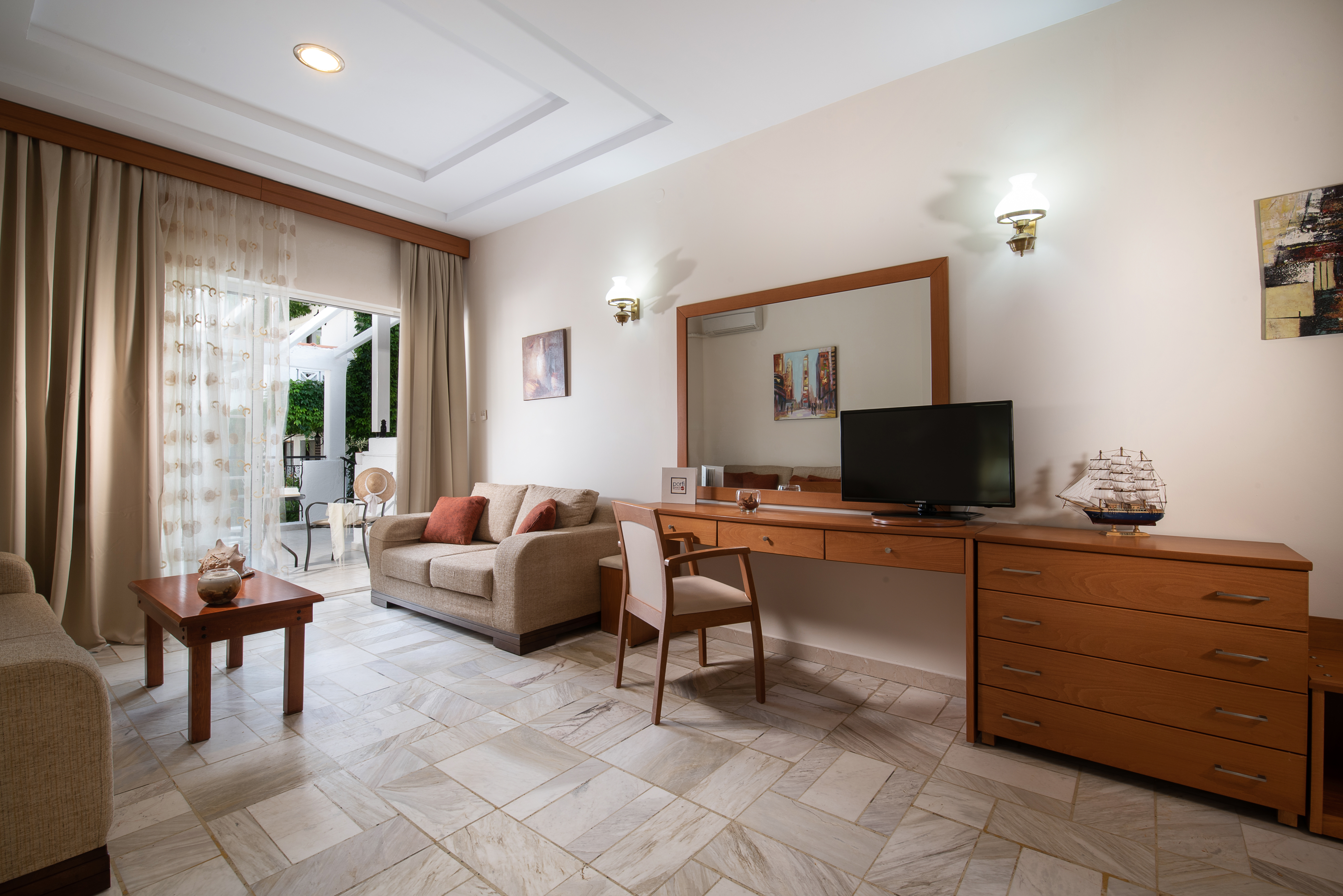 Junior Suite Standard