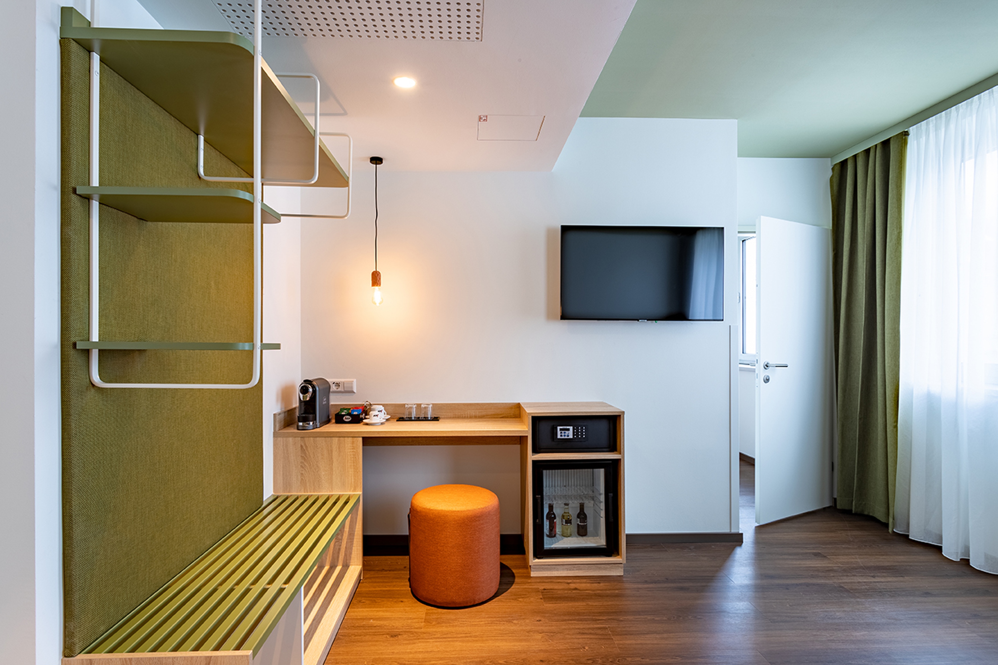 Suite Capacity 4 Three Bedroom