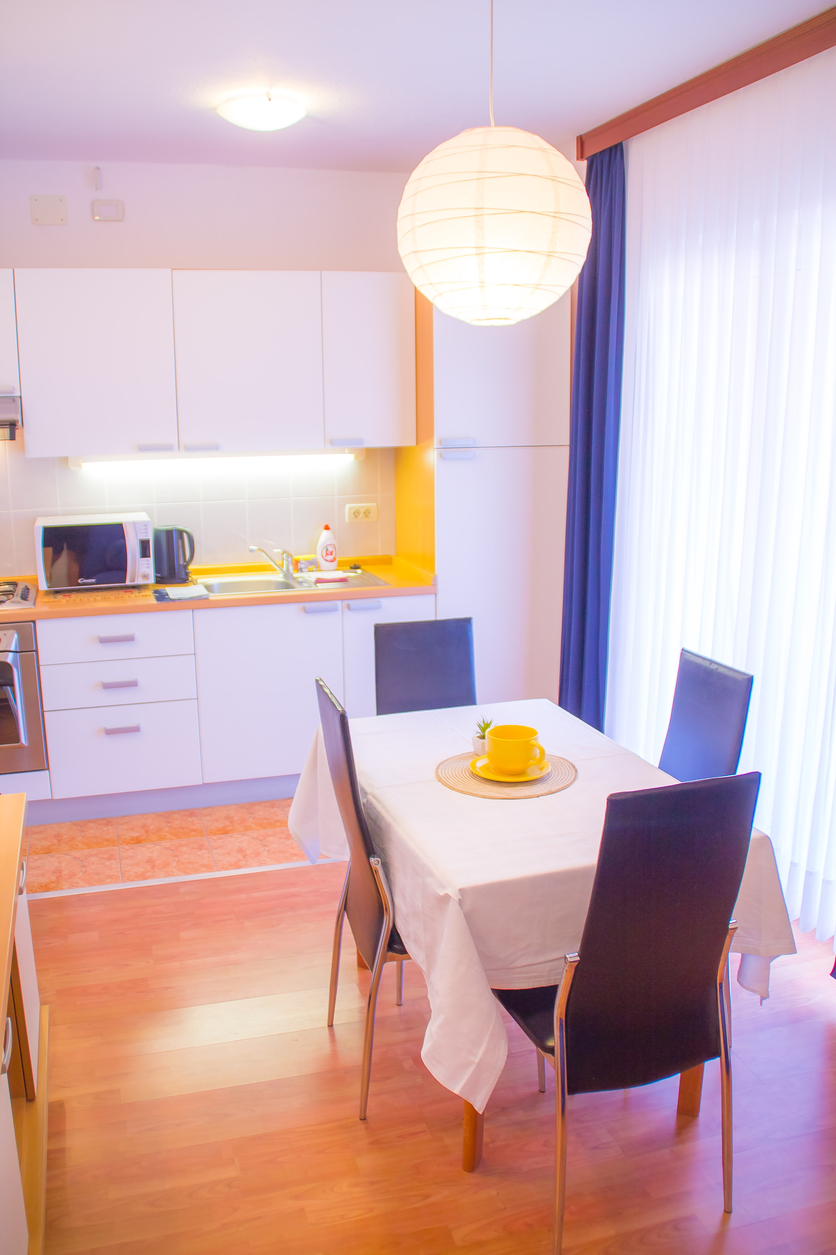 Apartment Capacity 6