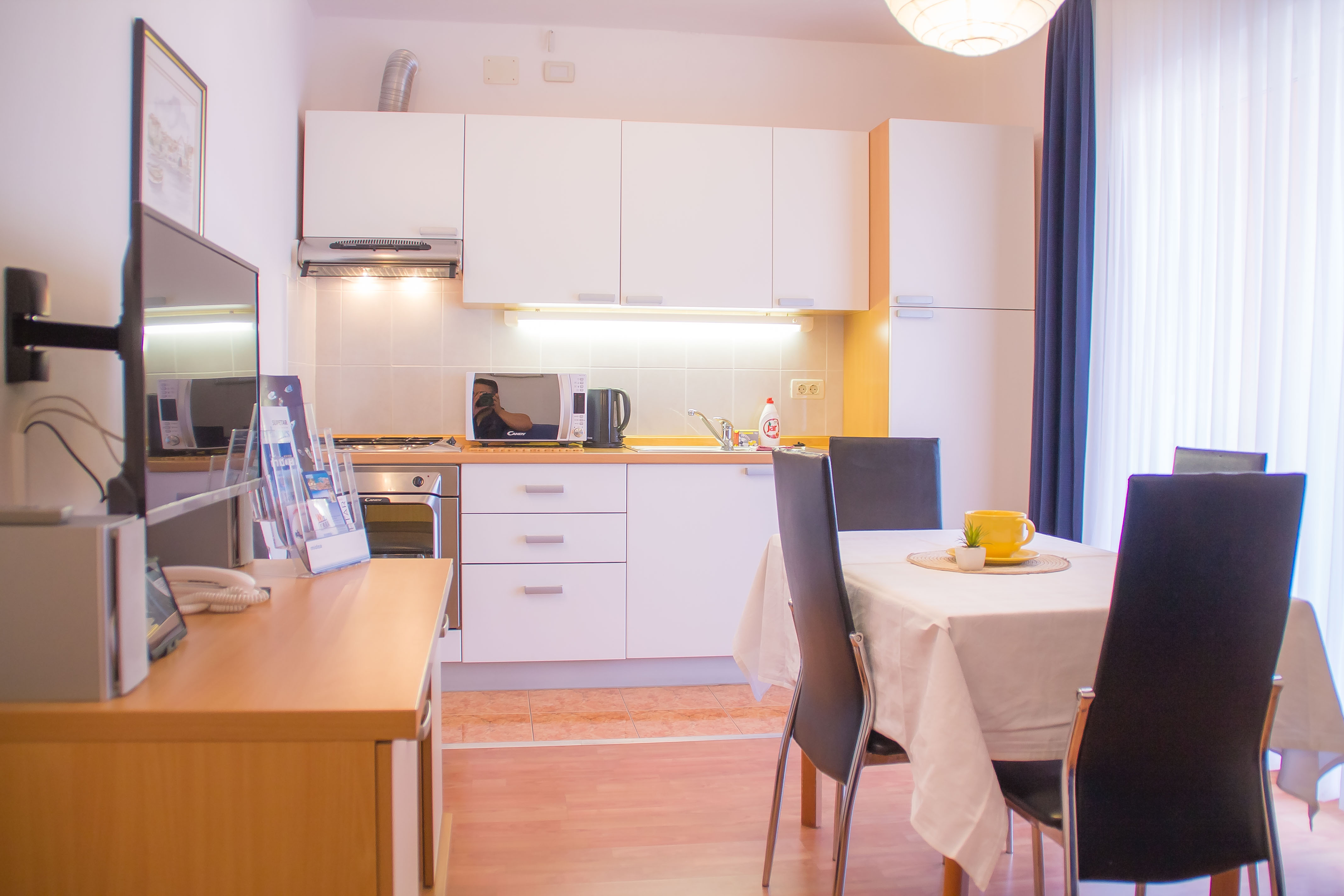 Apartment Capacity 6