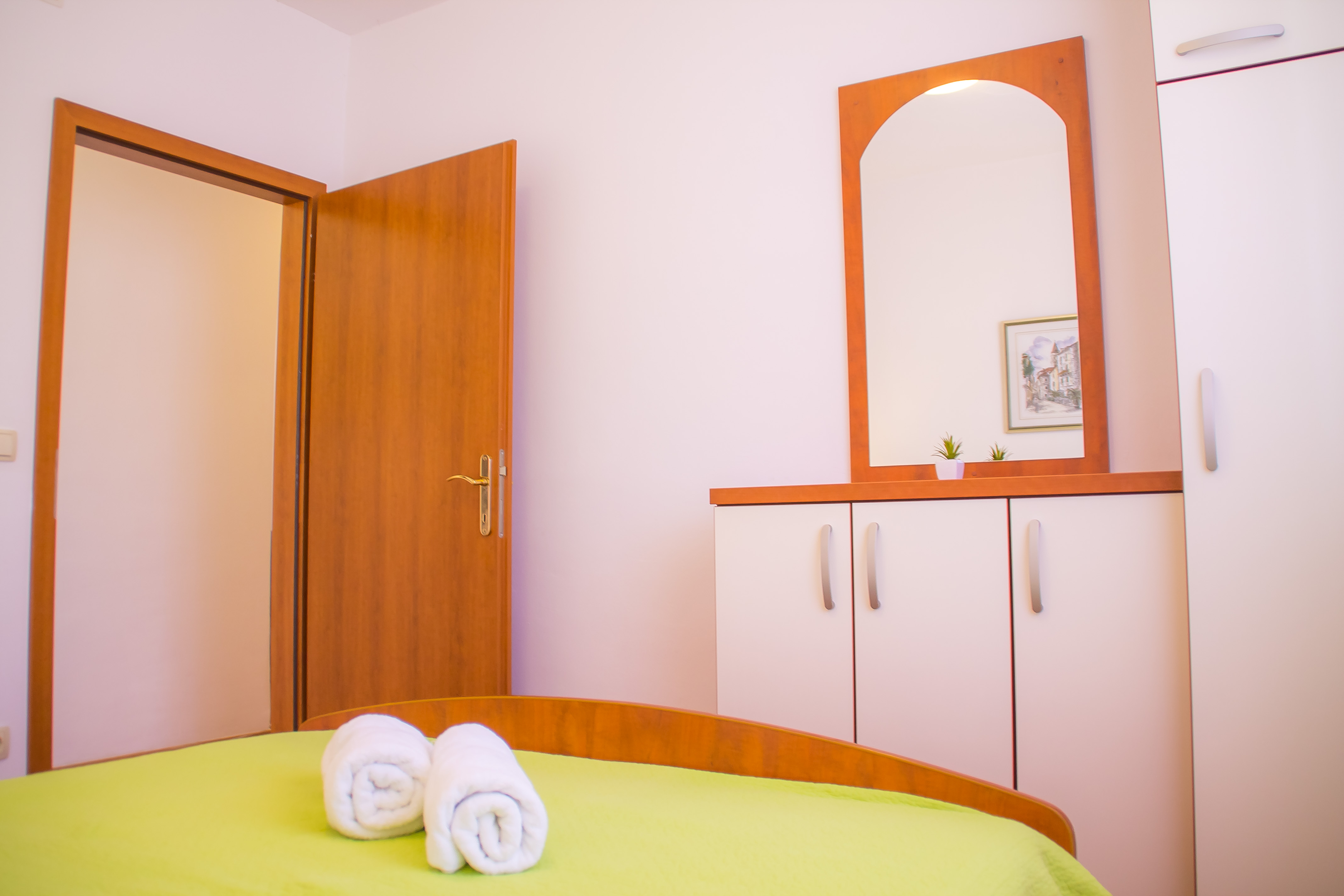 Apartment Capacity 6