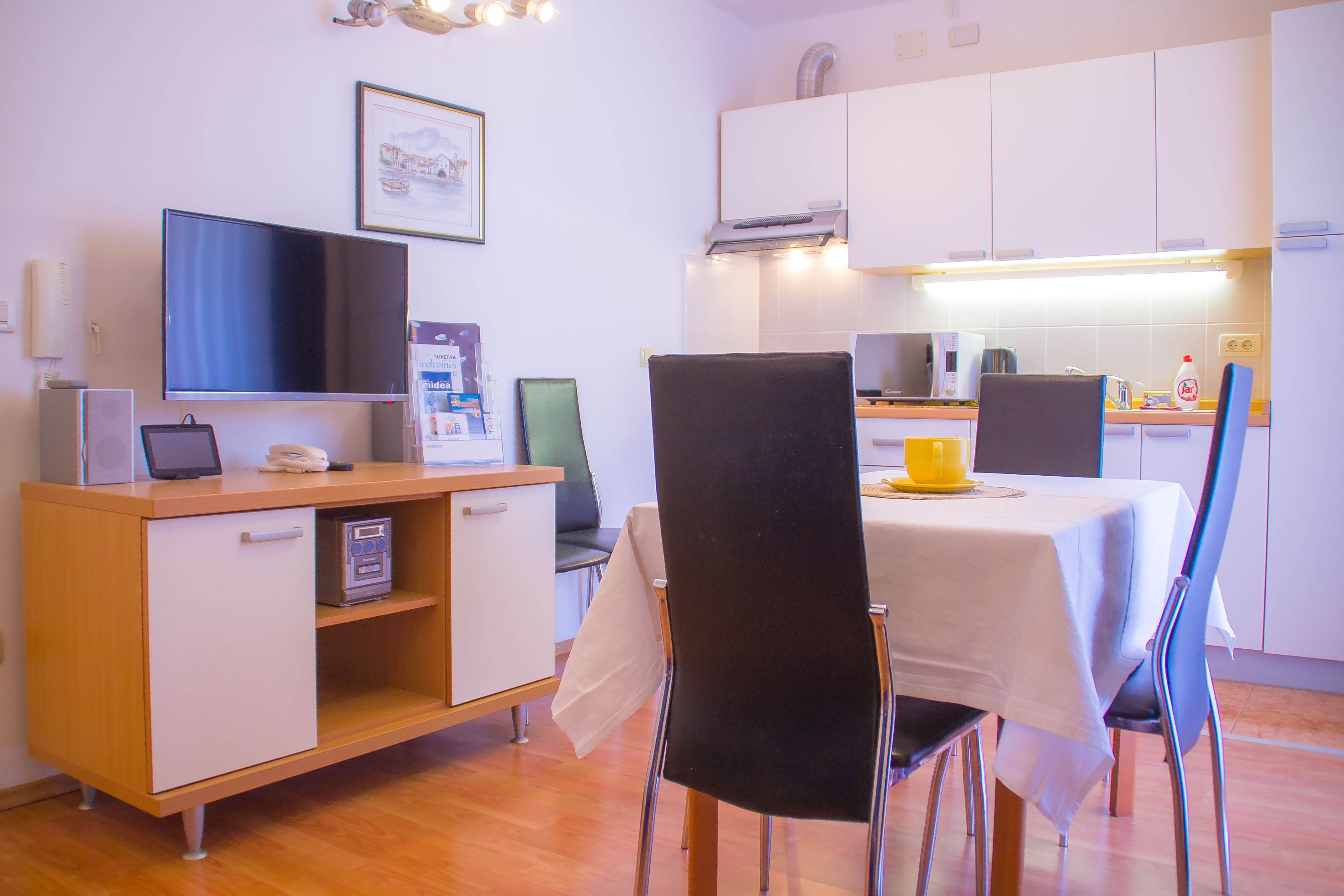 Apartment Capacity 6