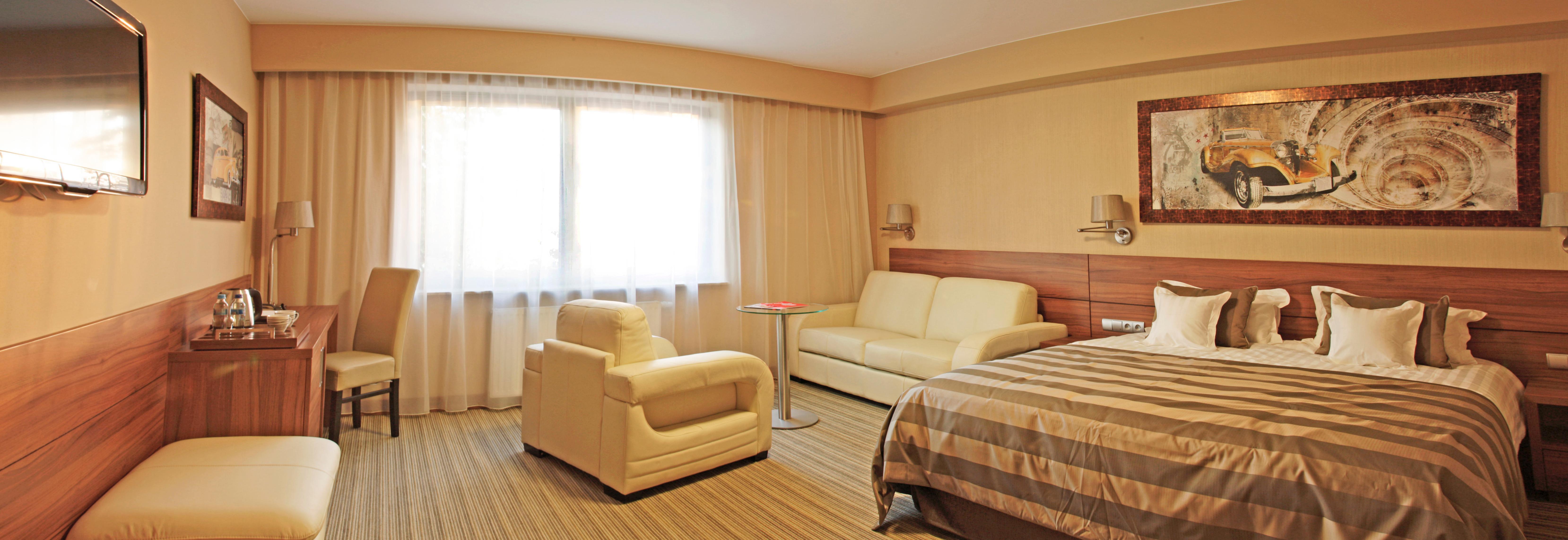 Double or Twin Standard