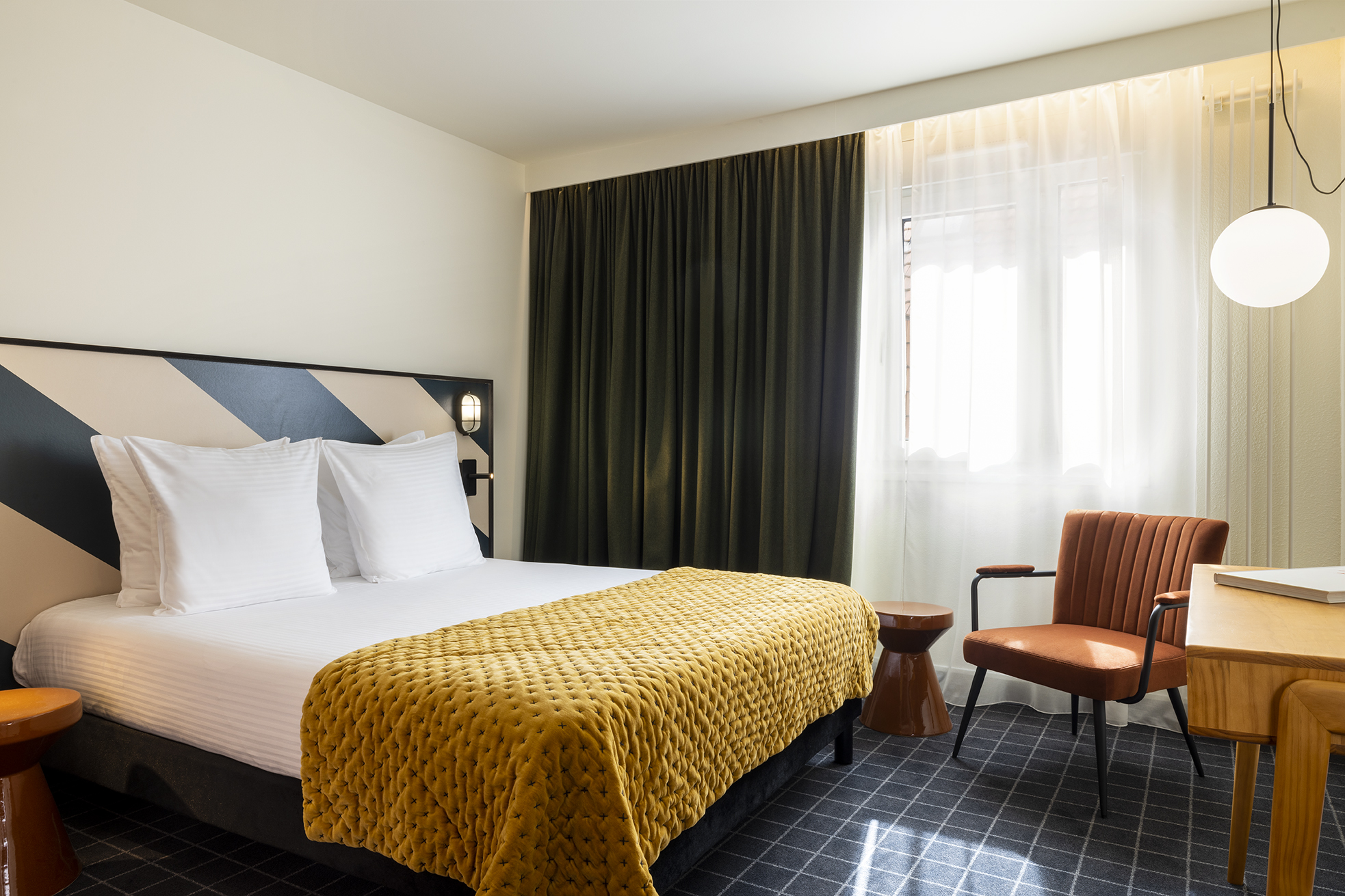 Double or Twin Standard