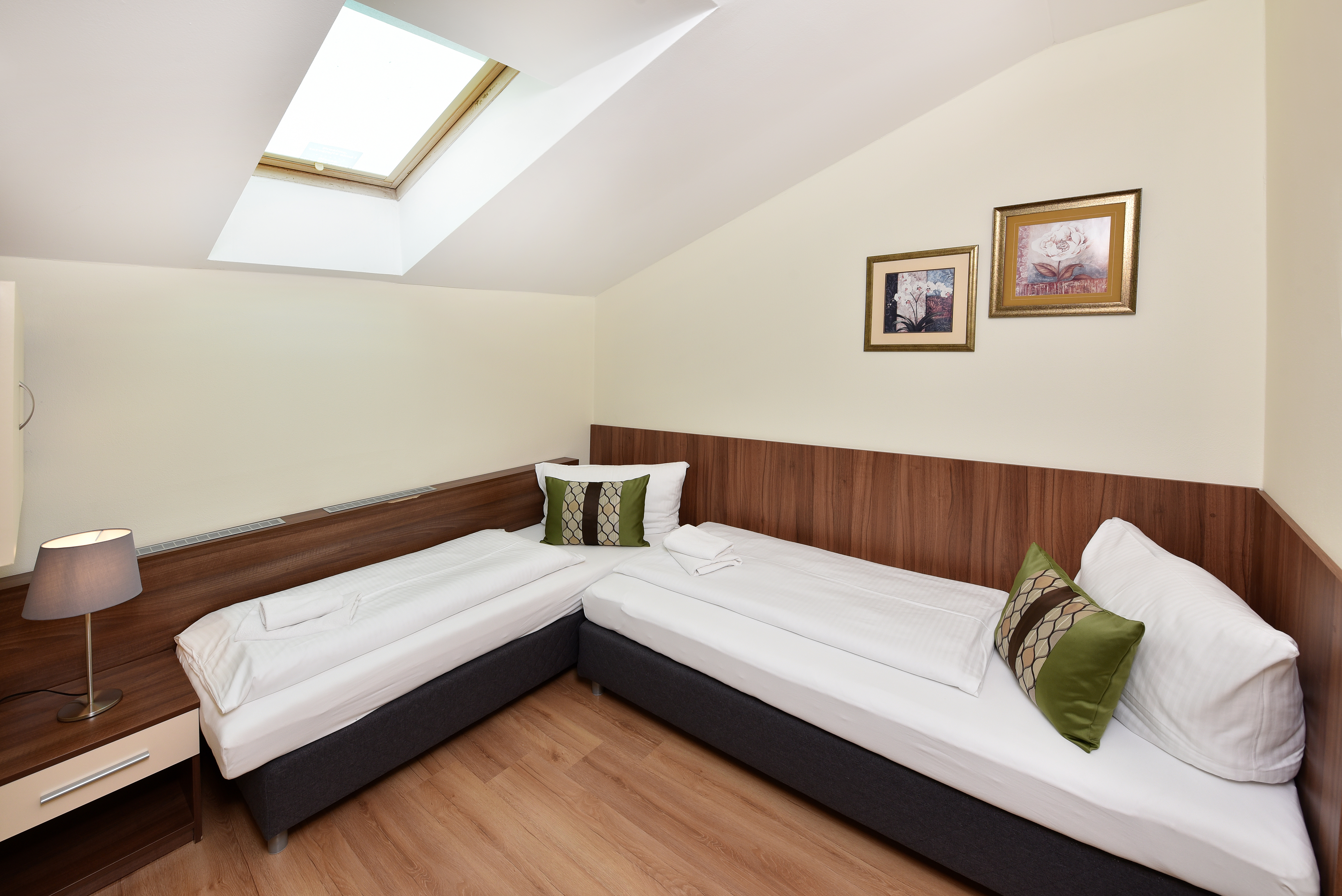 Apartment Capacity 6 Two Bedrooms