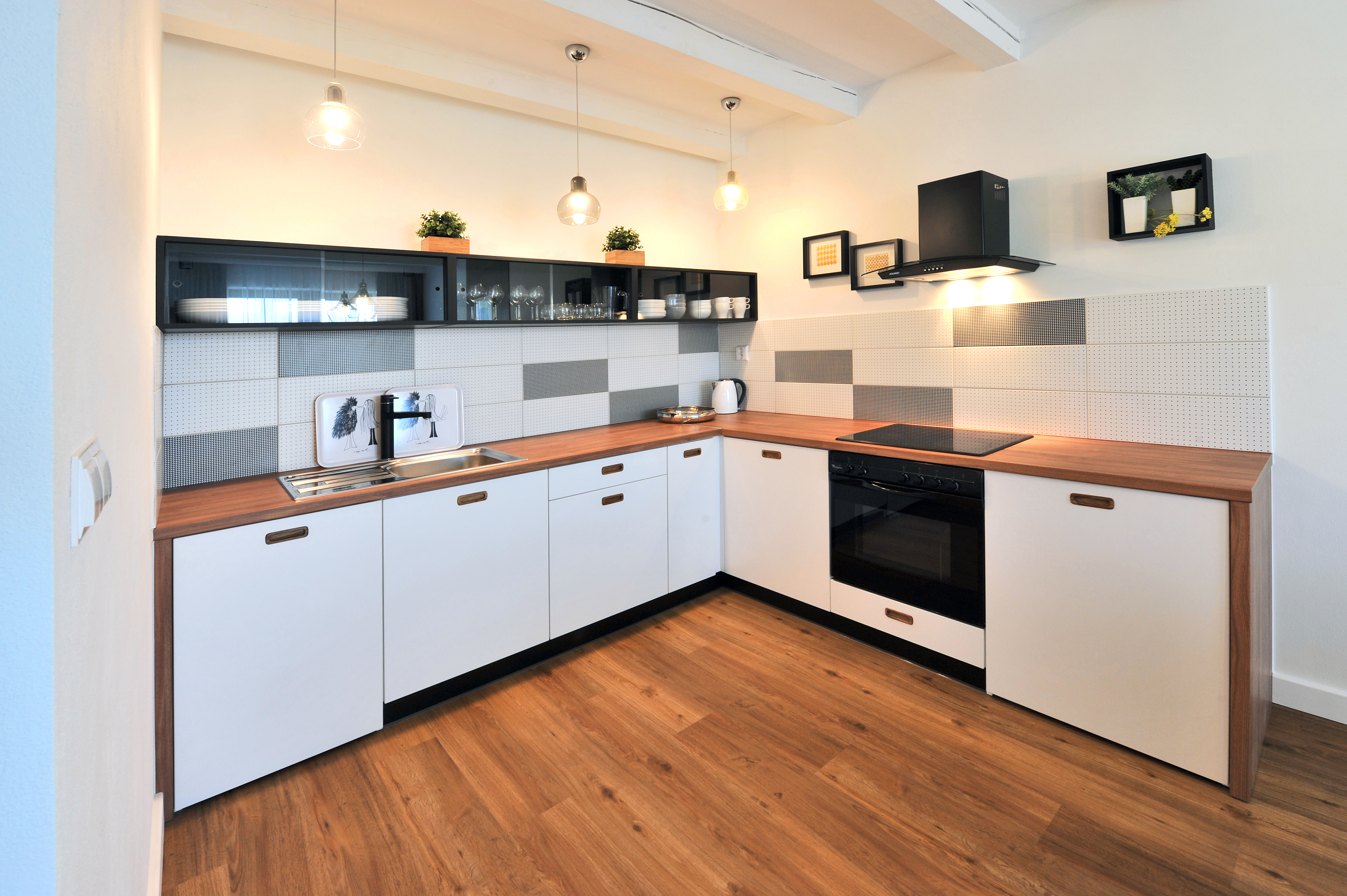 Apartment Capacity 8 Four Bedrooms