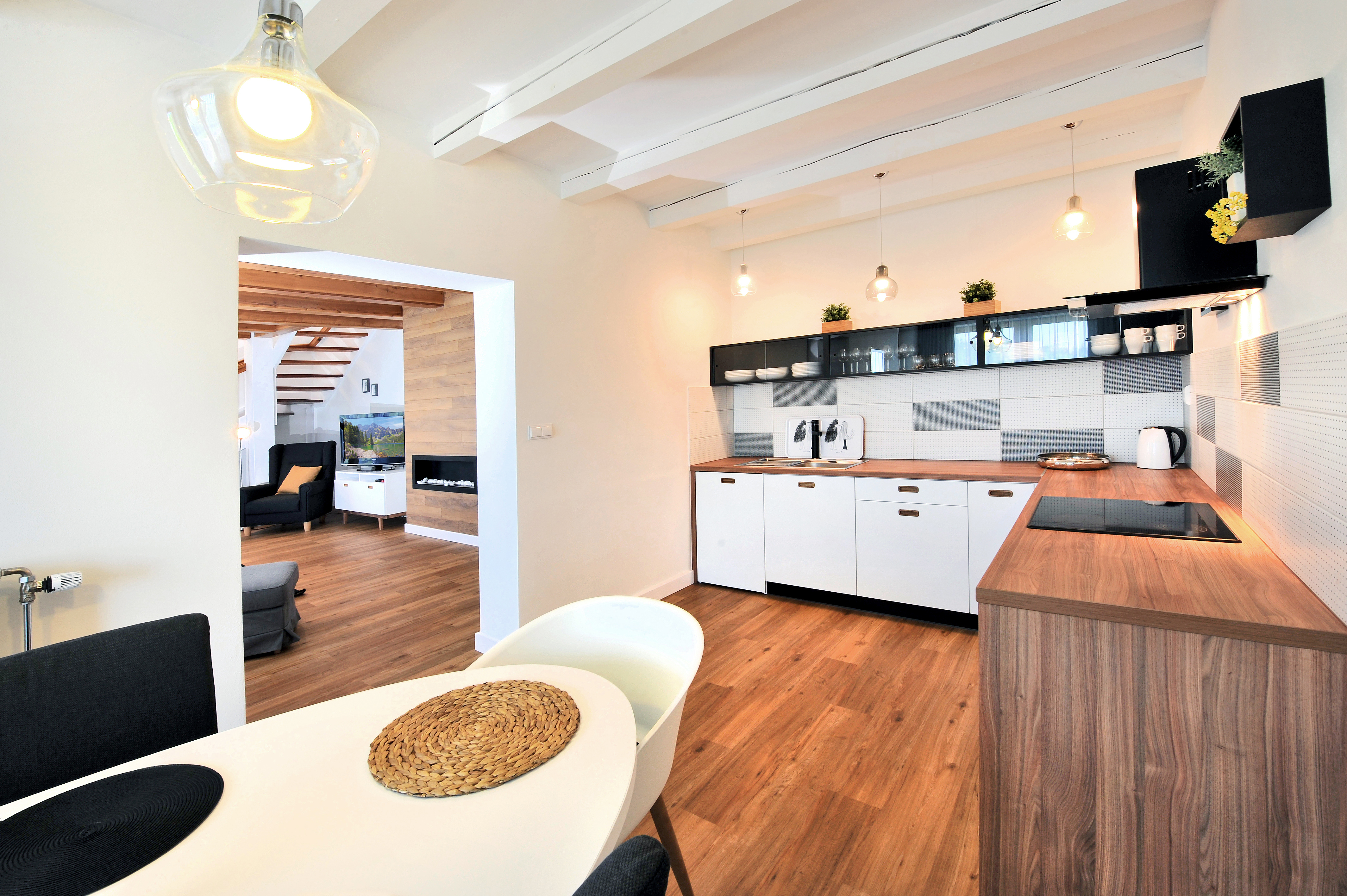 Apartment Capacity 8 Four Bedrooms