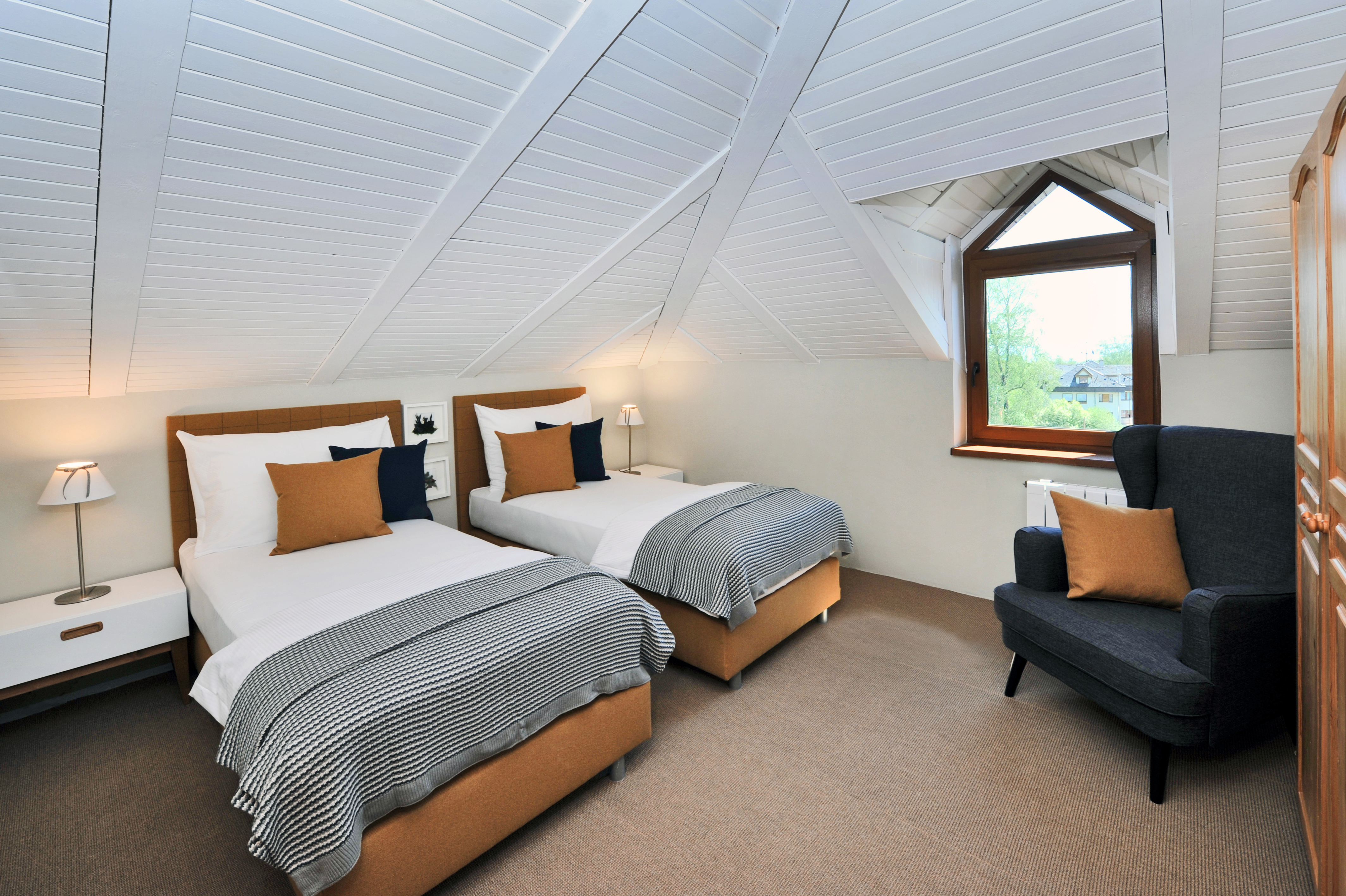 Apartment Capacity 6 Two Bedrooms