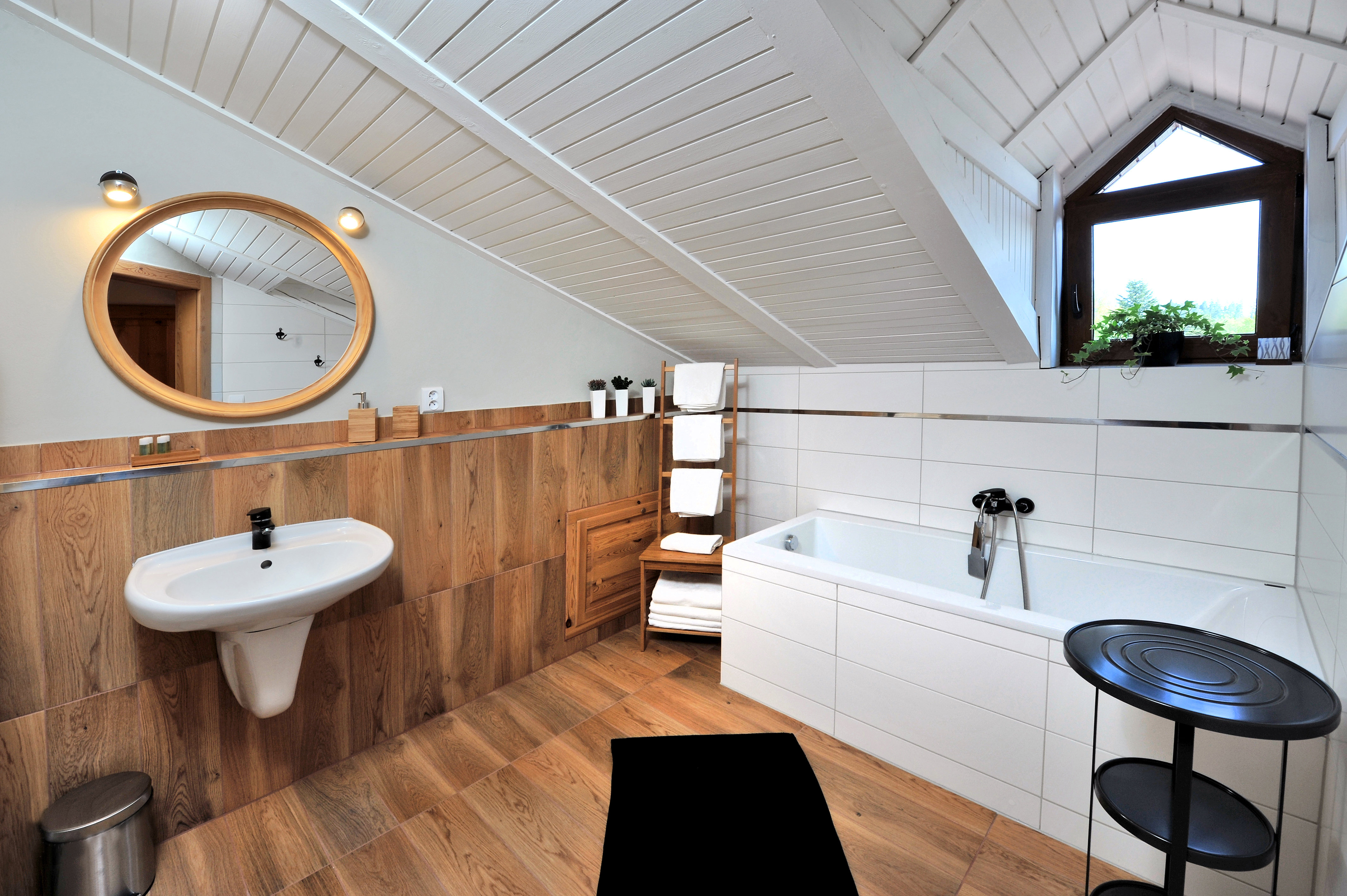 Apartment Capacity 6 Two Bedrooms