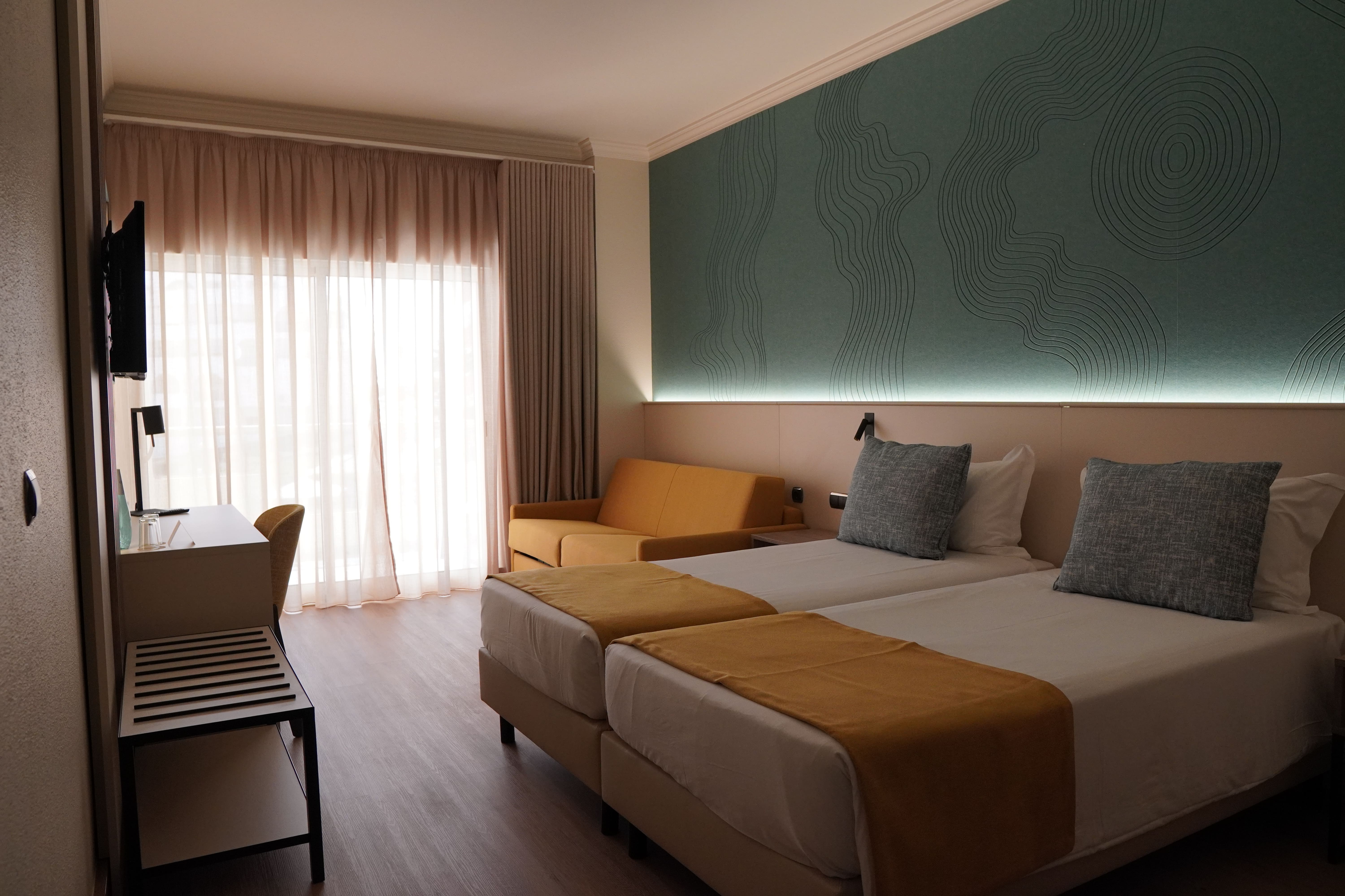 Double or Twin Capacity 2