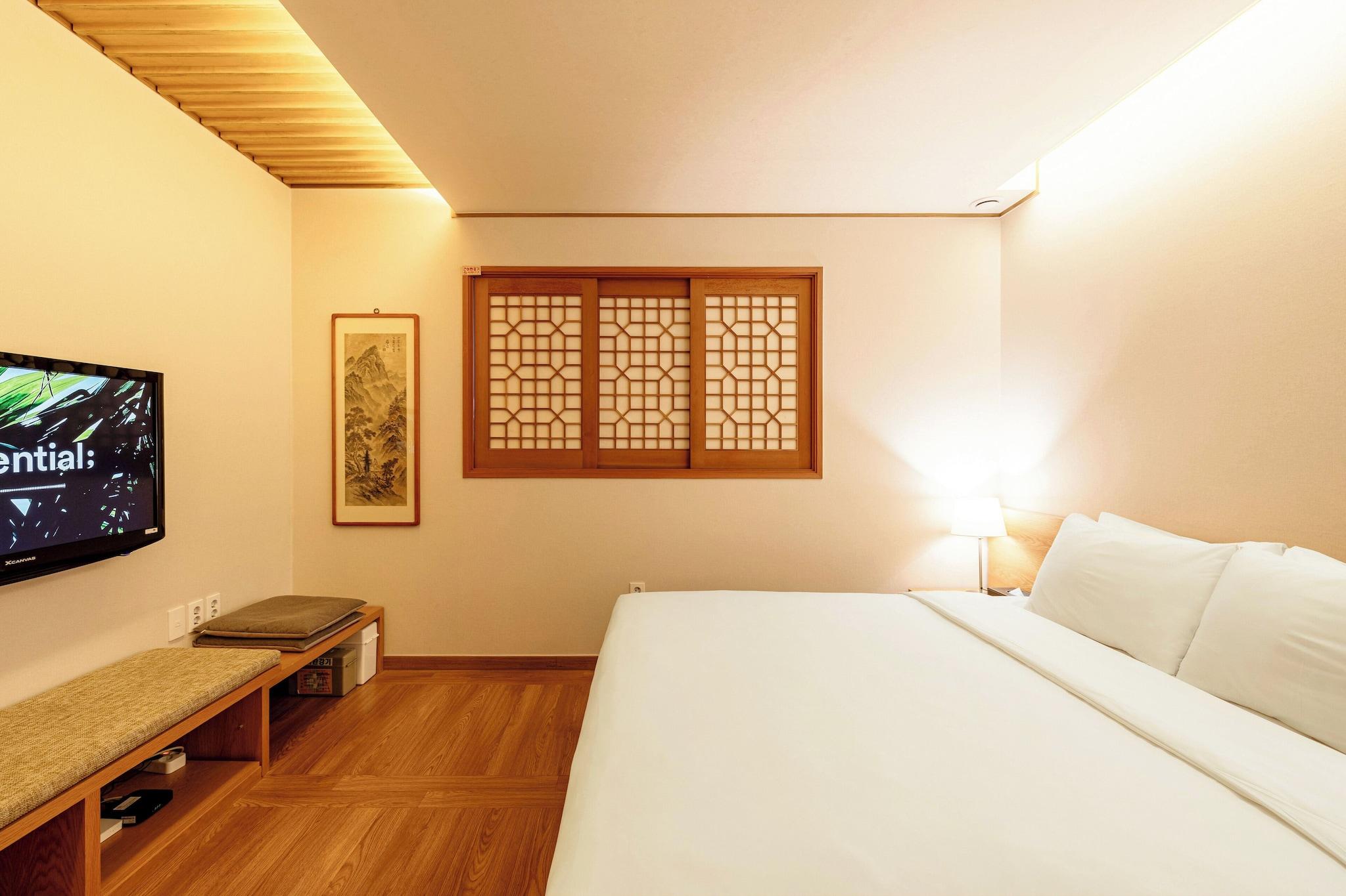 Double King Size Bed