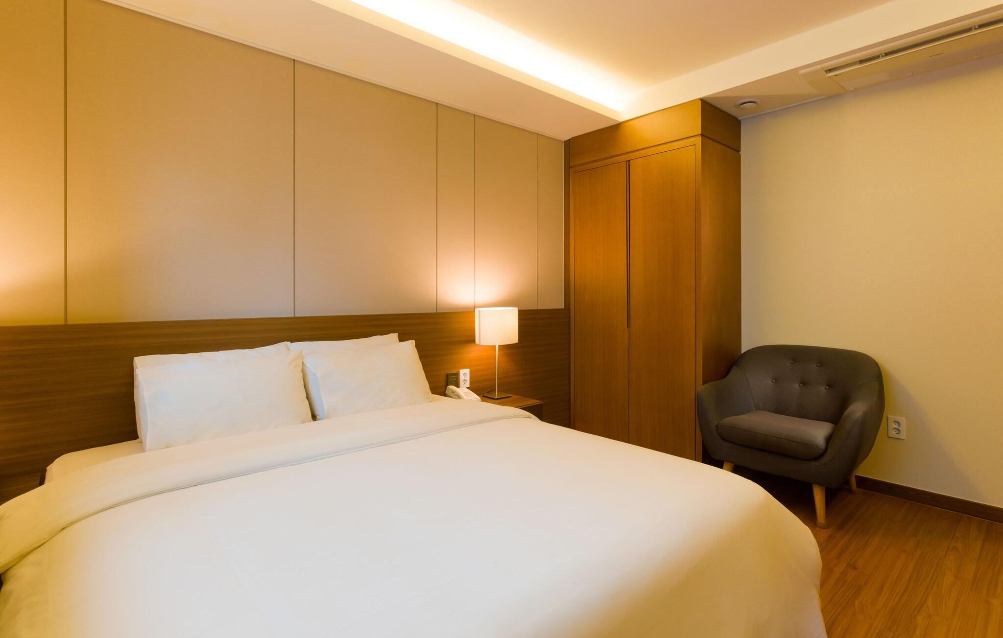 Double King Size Bed