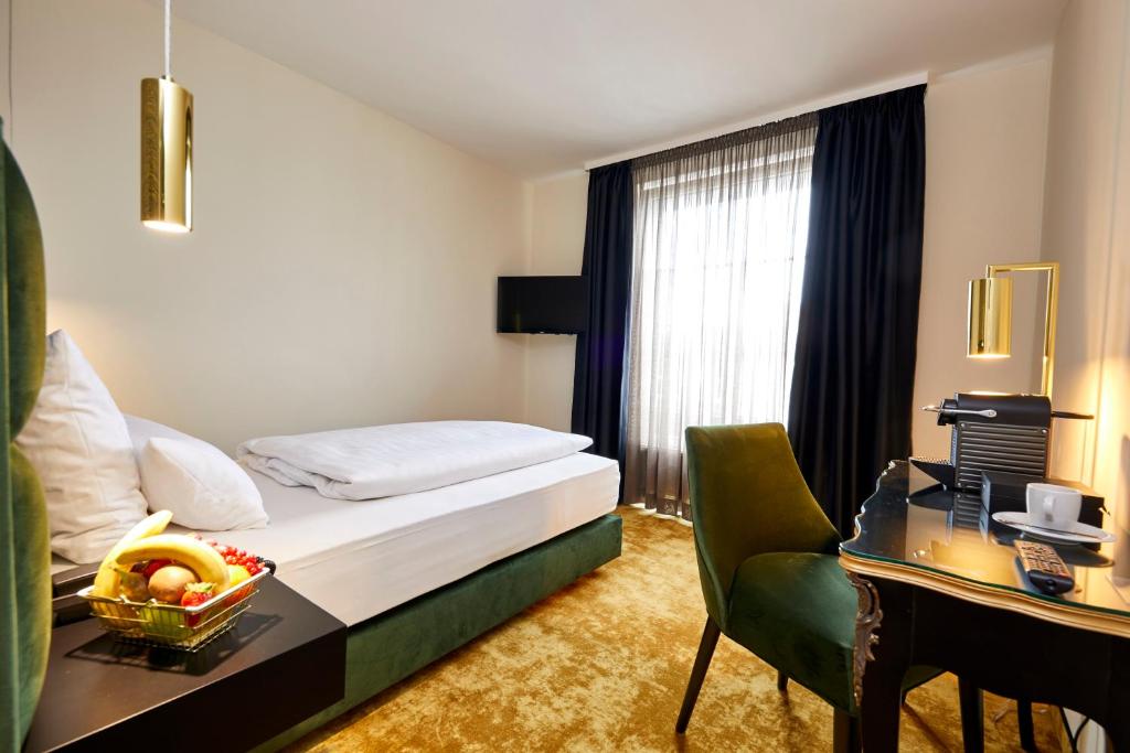 Single Classic Deluxe