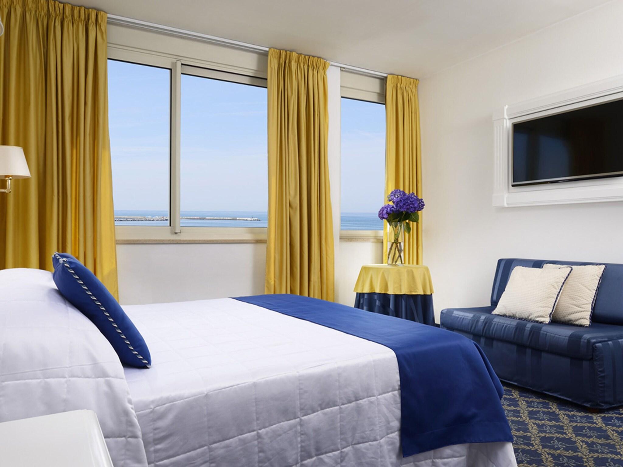 Double Superior with Views