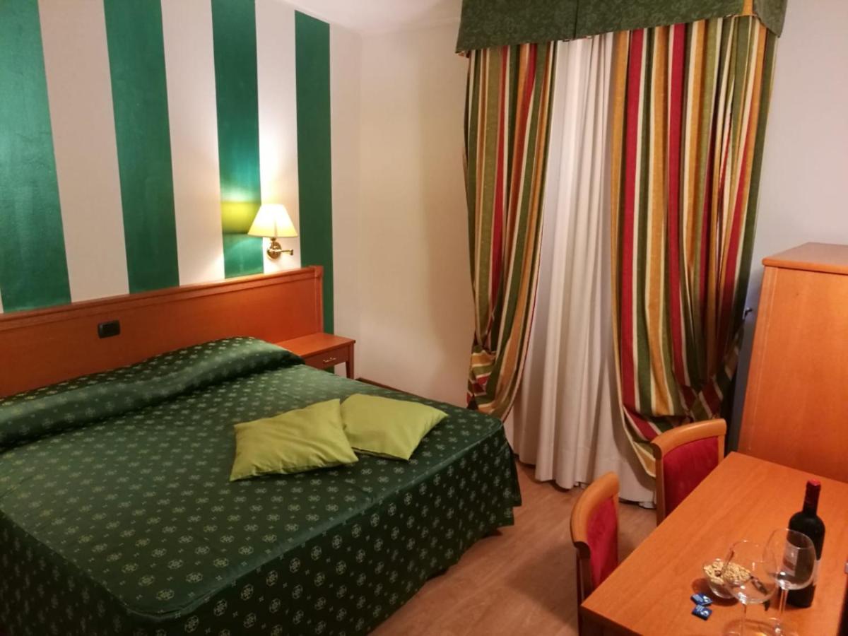 Double Single Classic