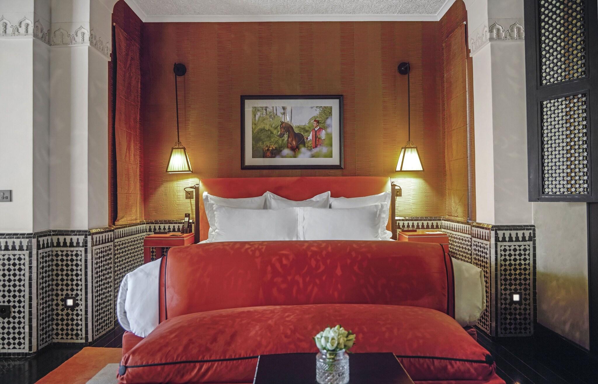 Junior Suite Queen Size Bed