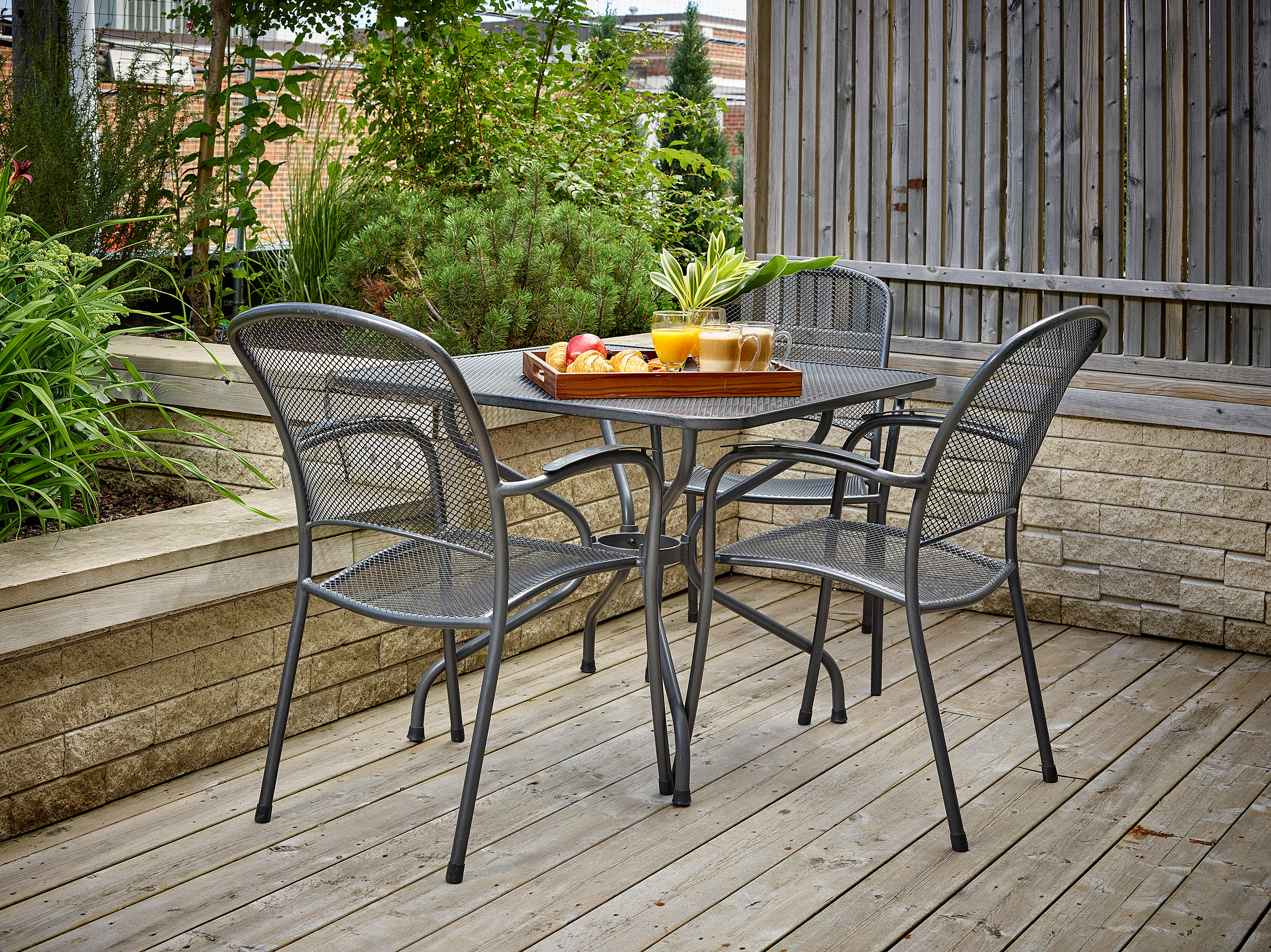 Studio King Size Bed