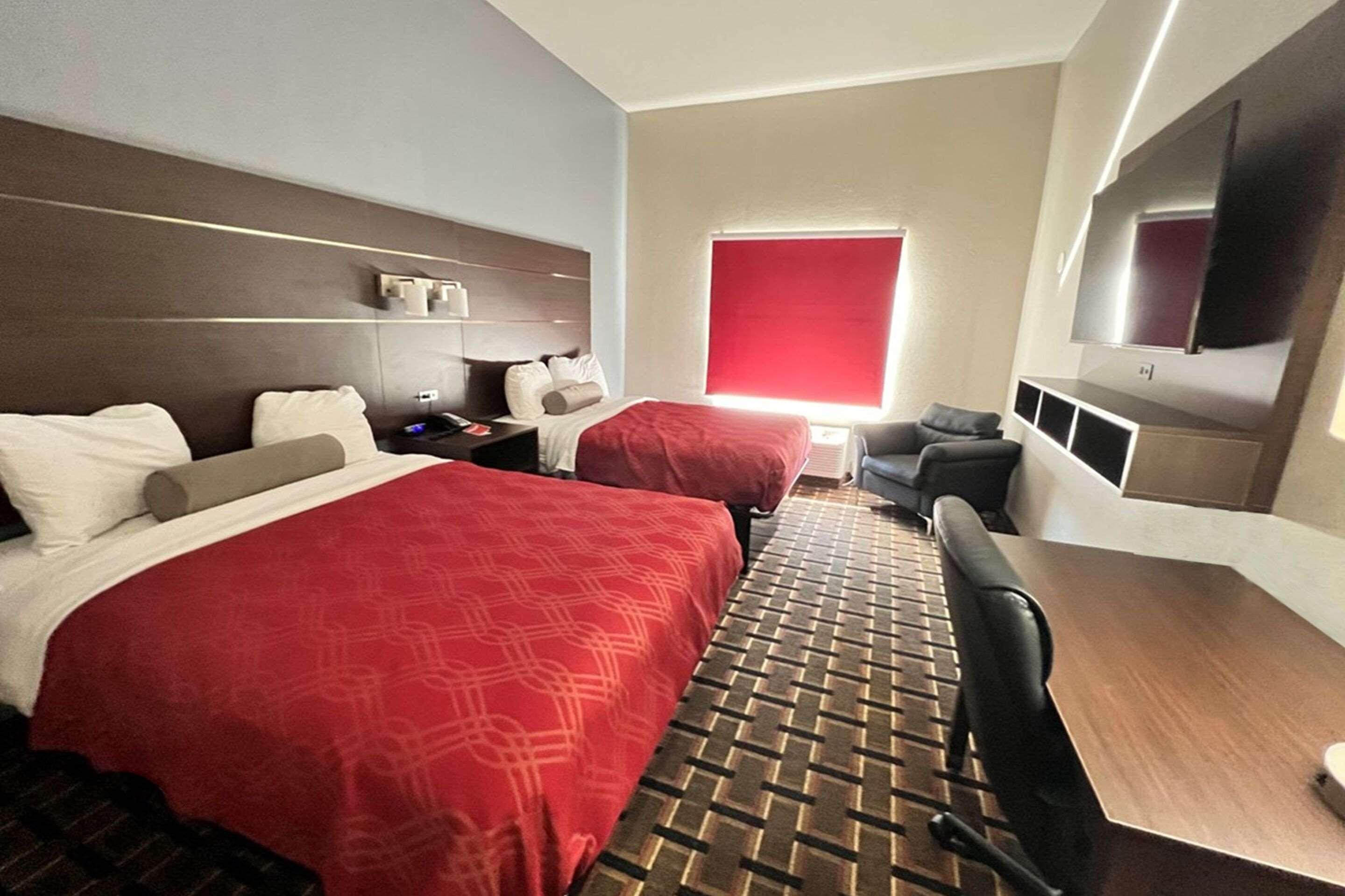 Double Two Queen Beds Non Smoking