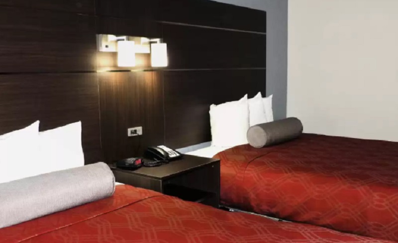 Double Two Queen Beds Non Smoking