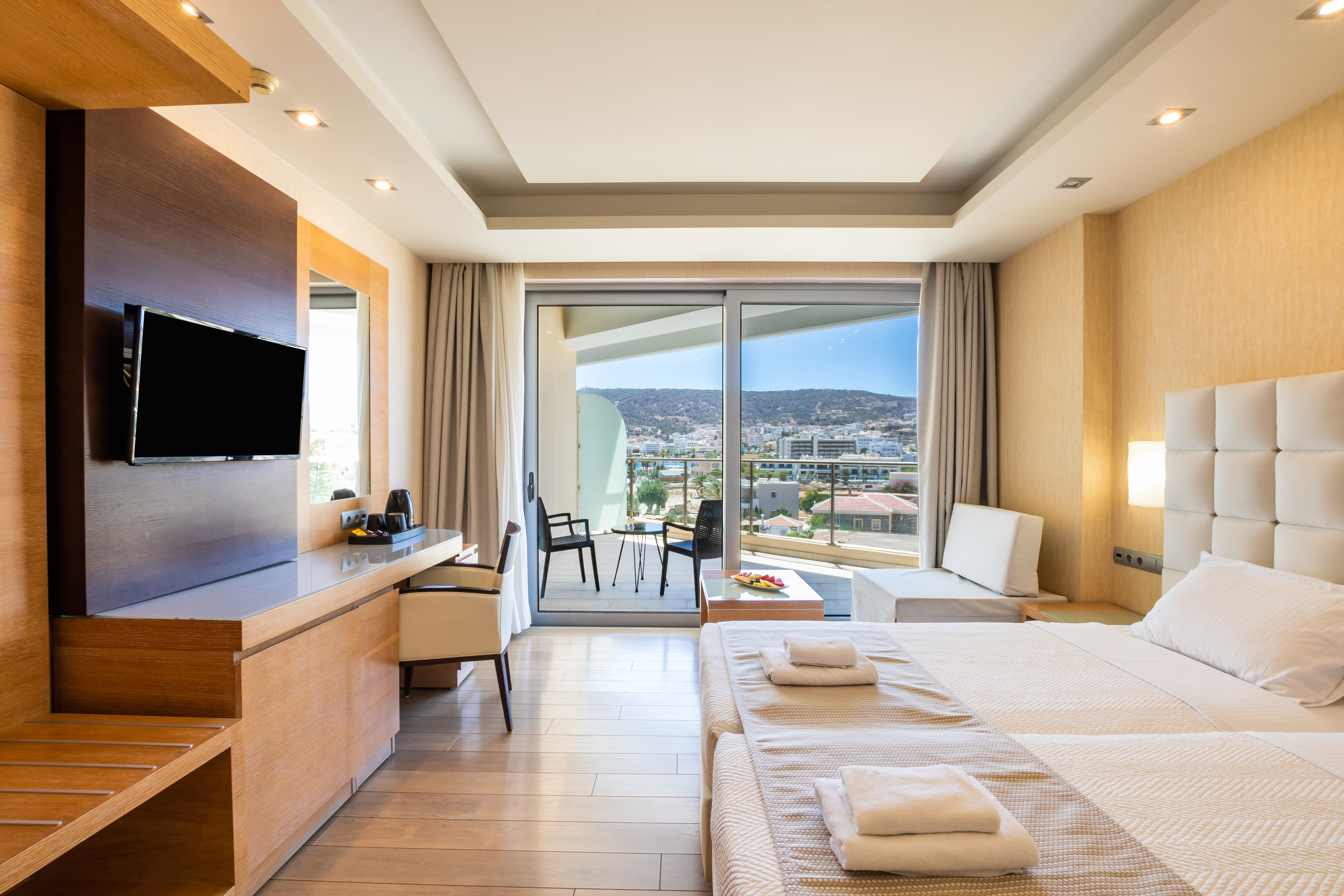 Double or Twin Side Sea View