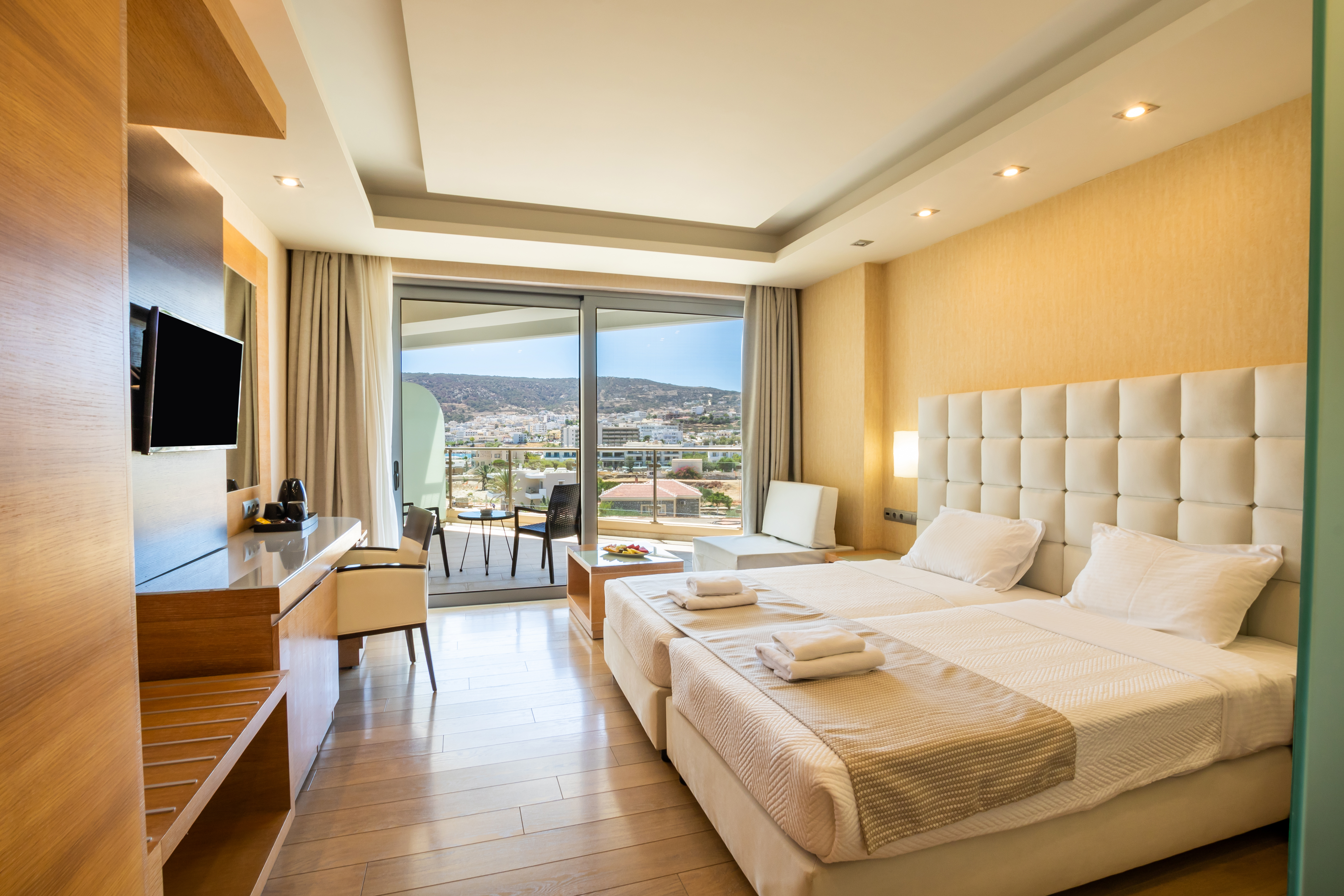 Double or Twin Side Sea View