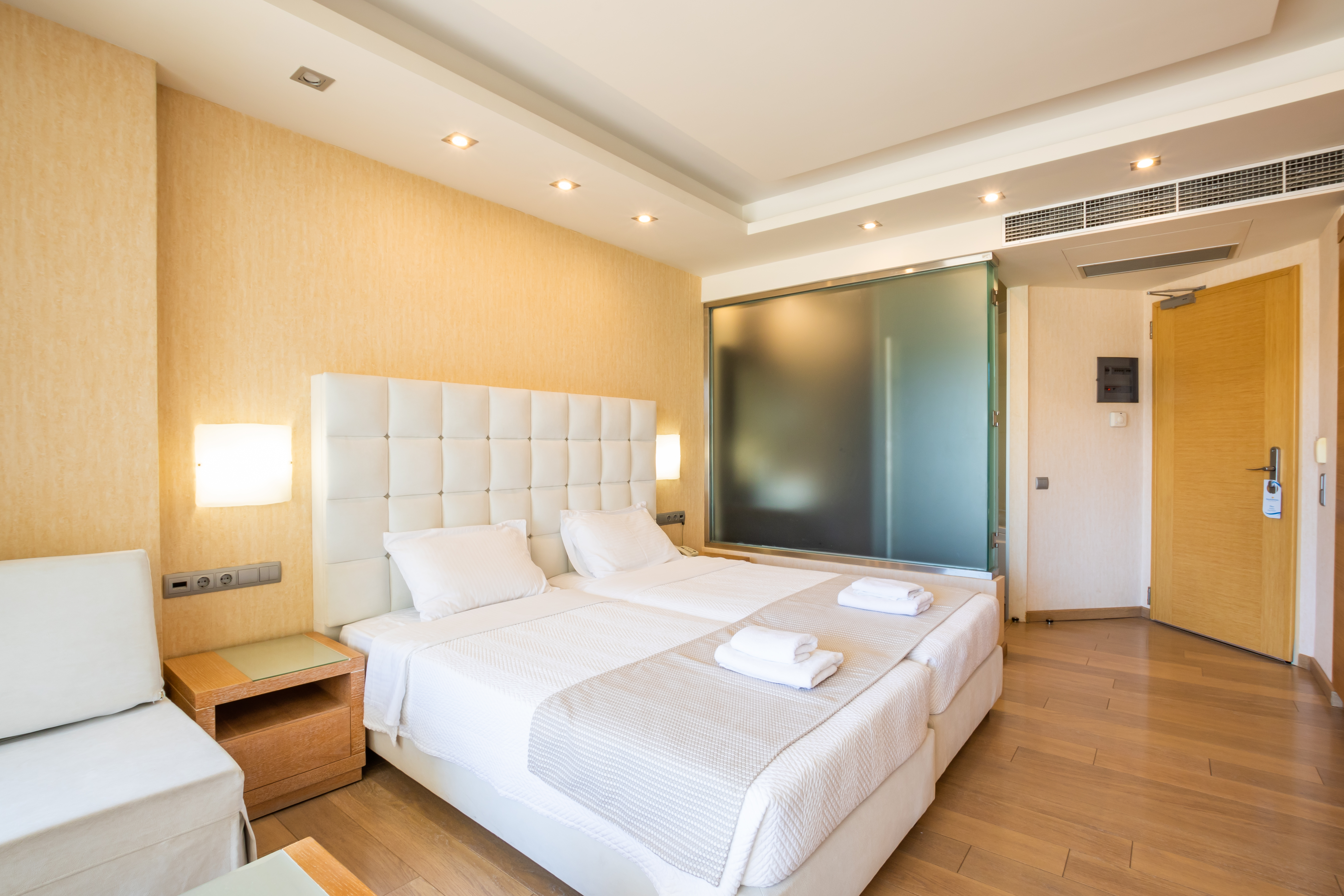 Double or Twin Side Sea View