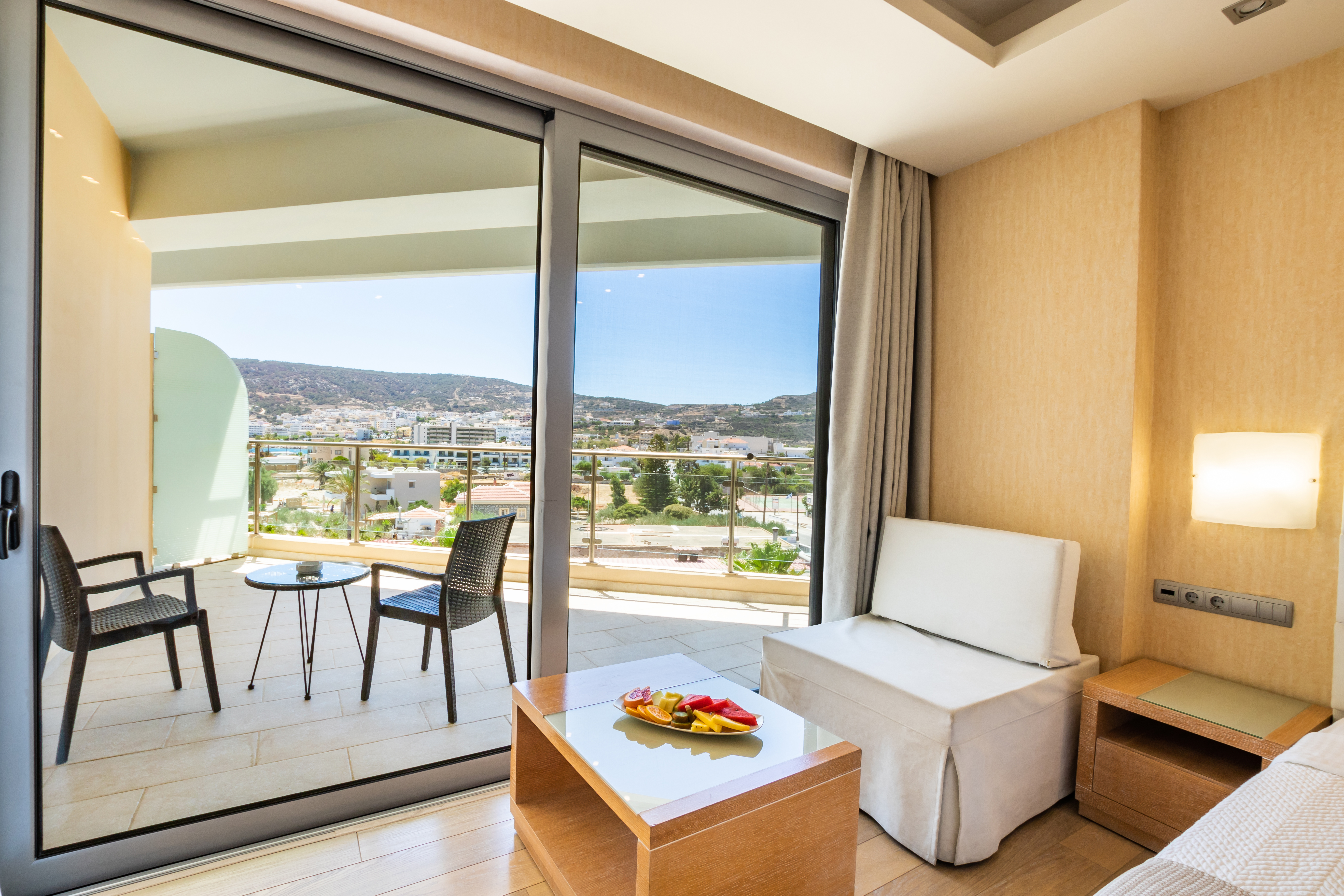 Double or Twin Side Sea View