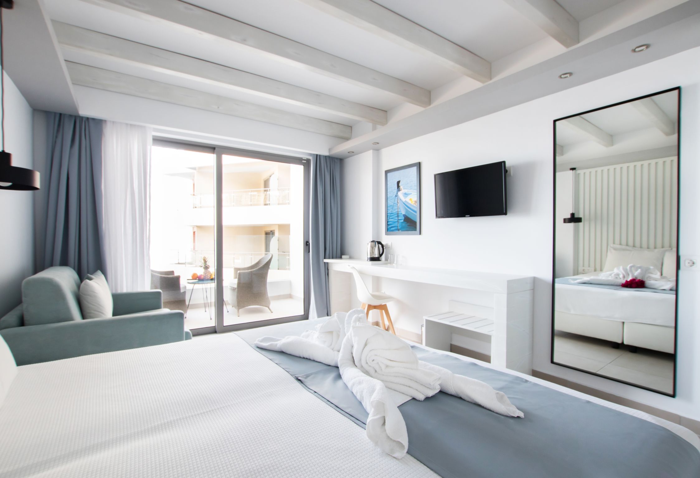 Double or Twin Superior Sea View