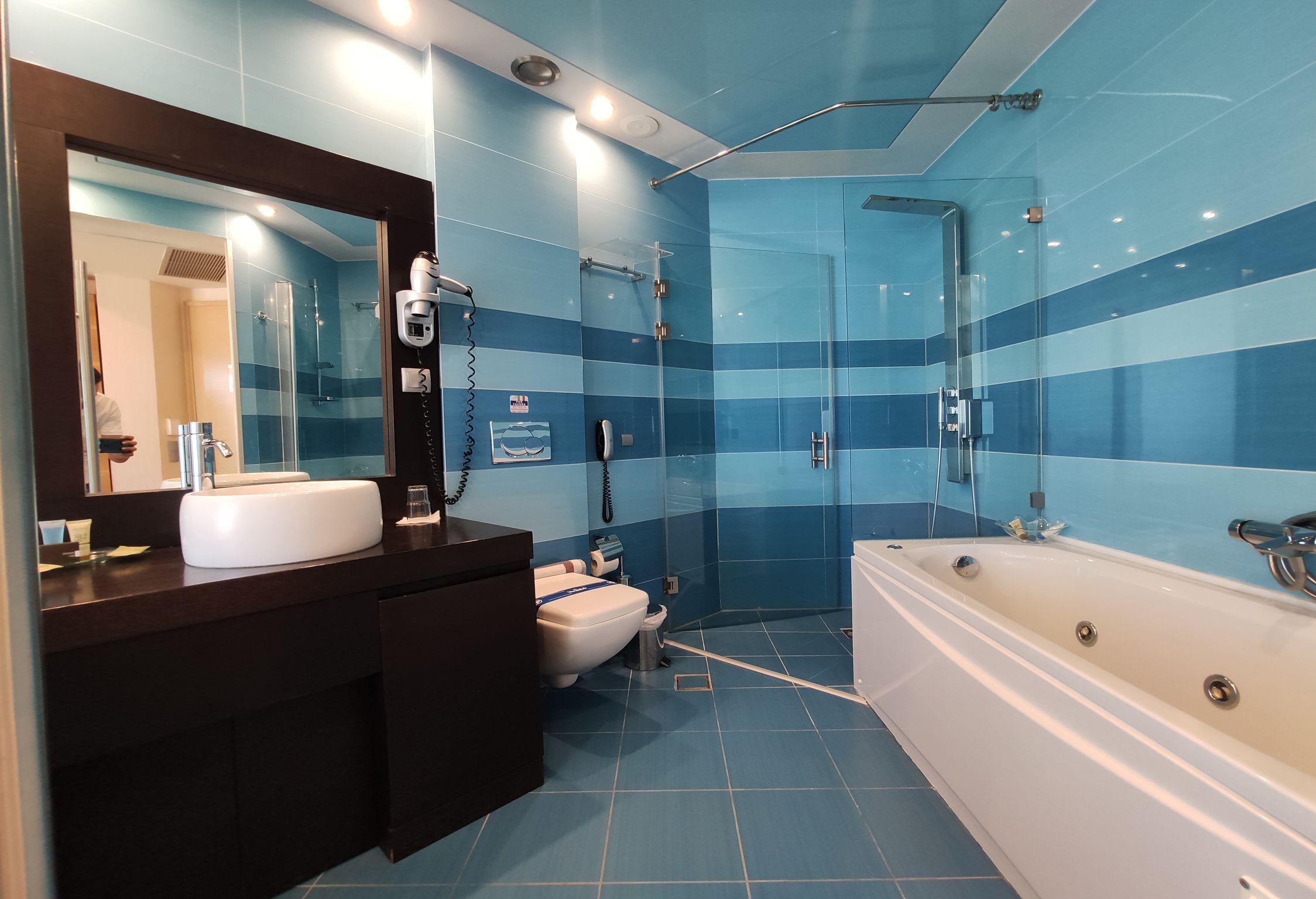 Double or Twin Side Sea View