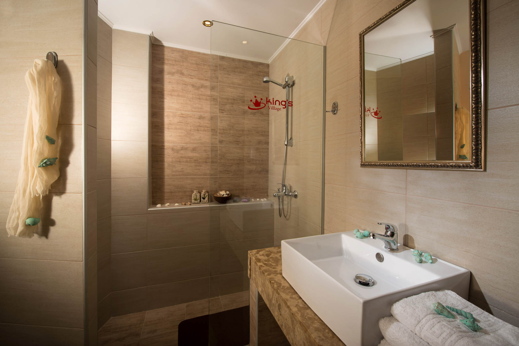 Studio Superior Capacity 2