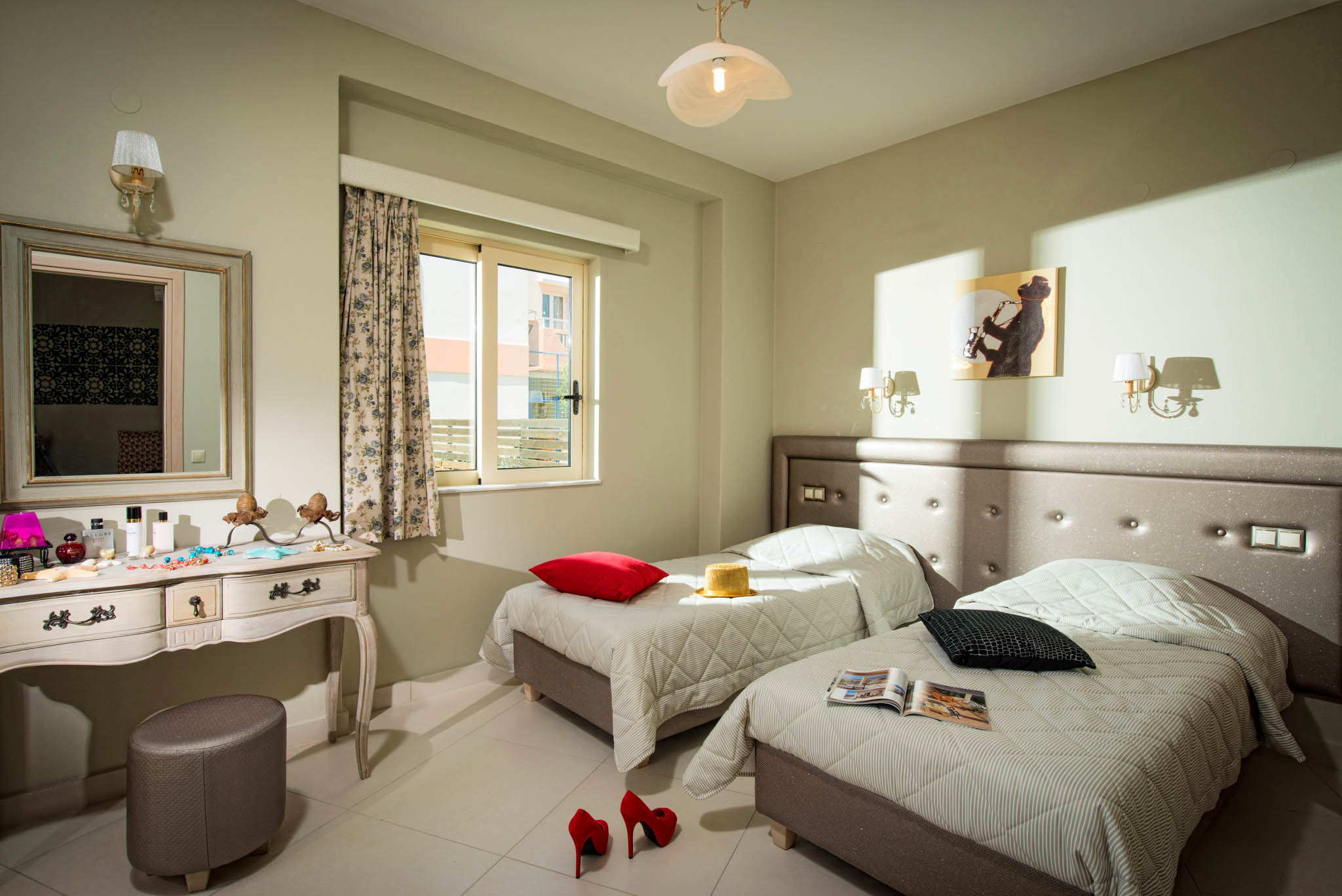 Studio Superior Capacity 3