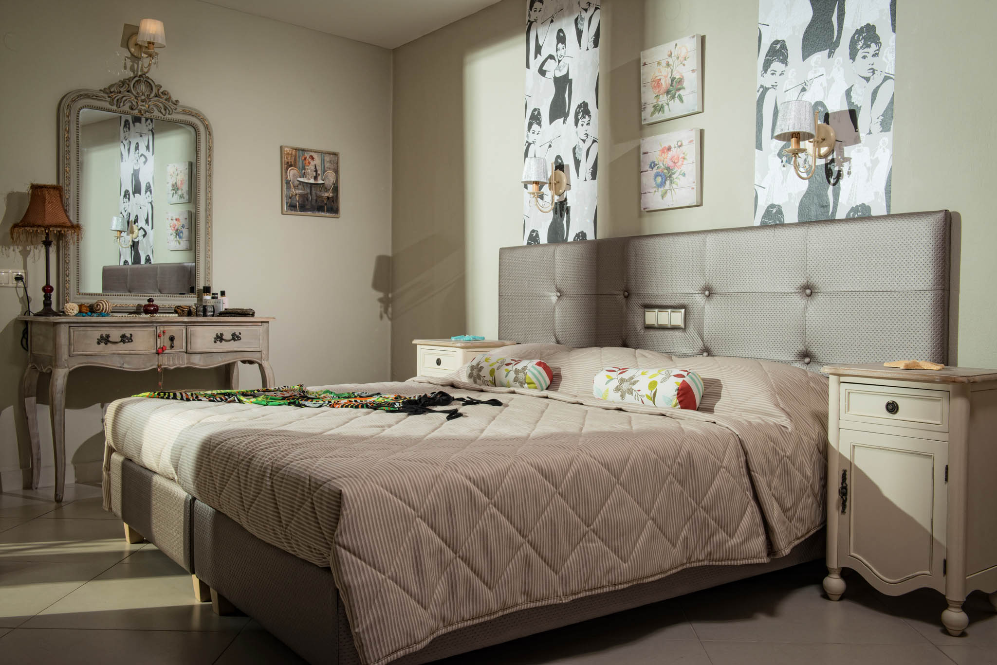 Studio Superior Capacity 2