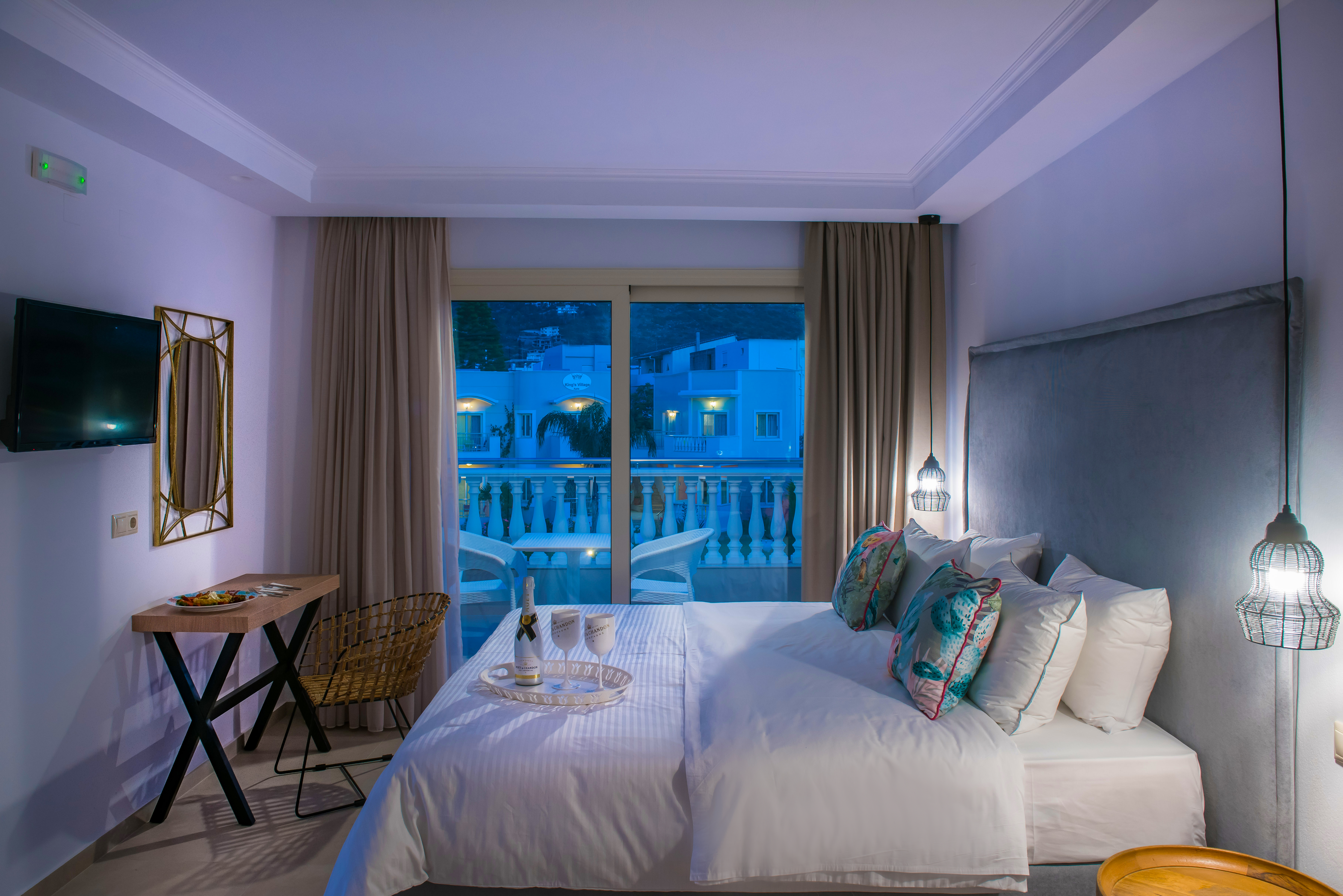 Studio Superior Capacity 2