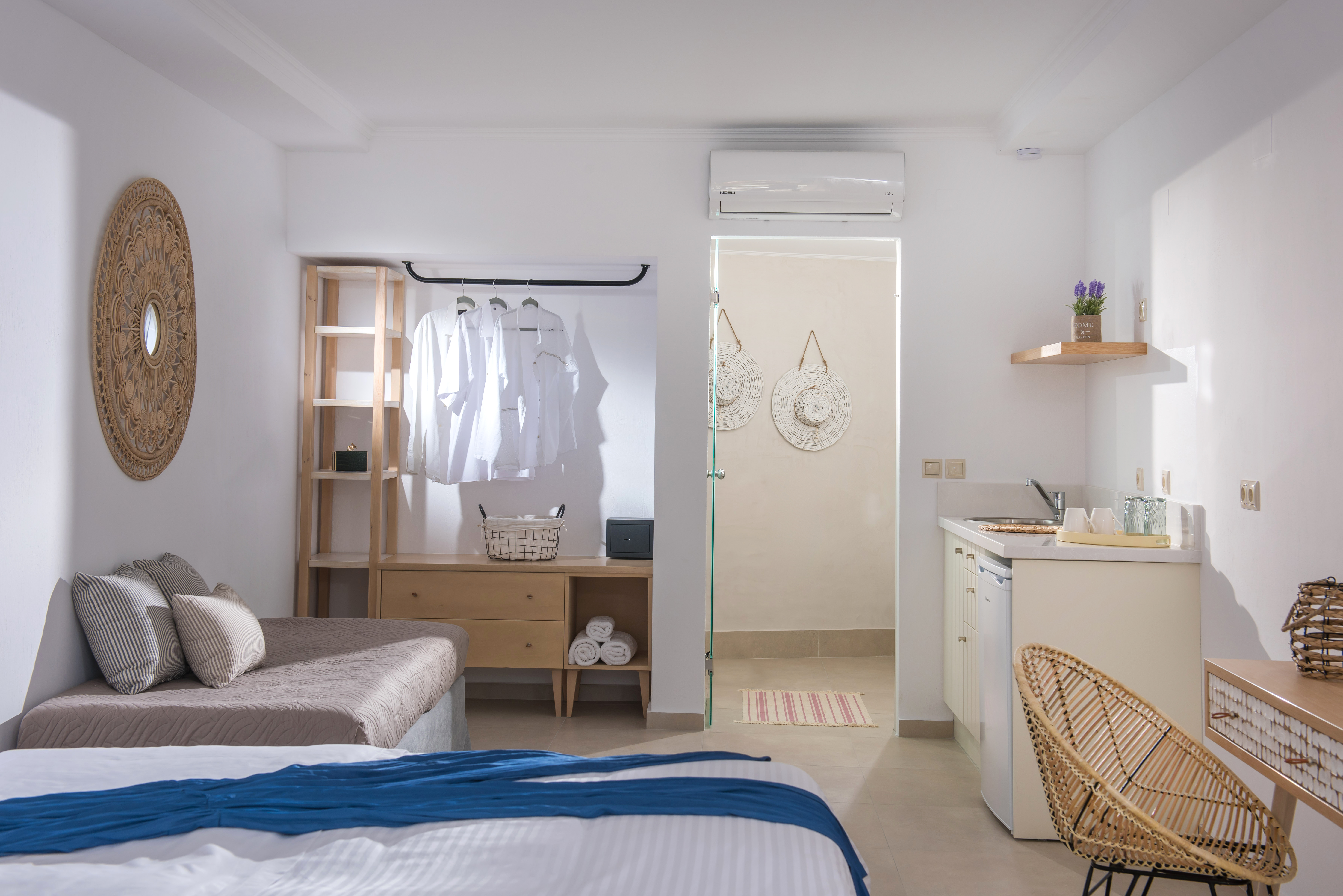 Studio Superior Capacity 3