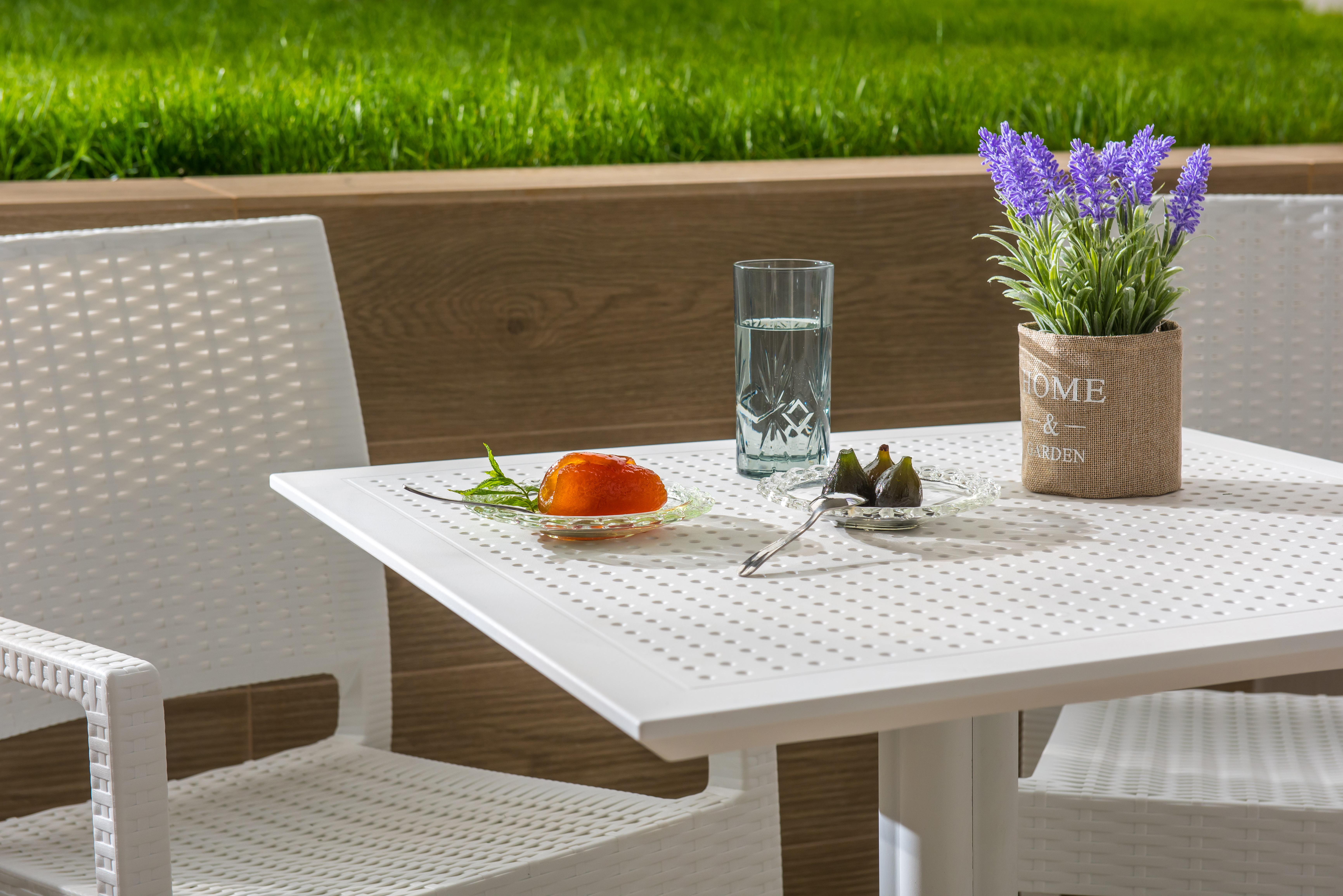 Studio Superior Capacity 2