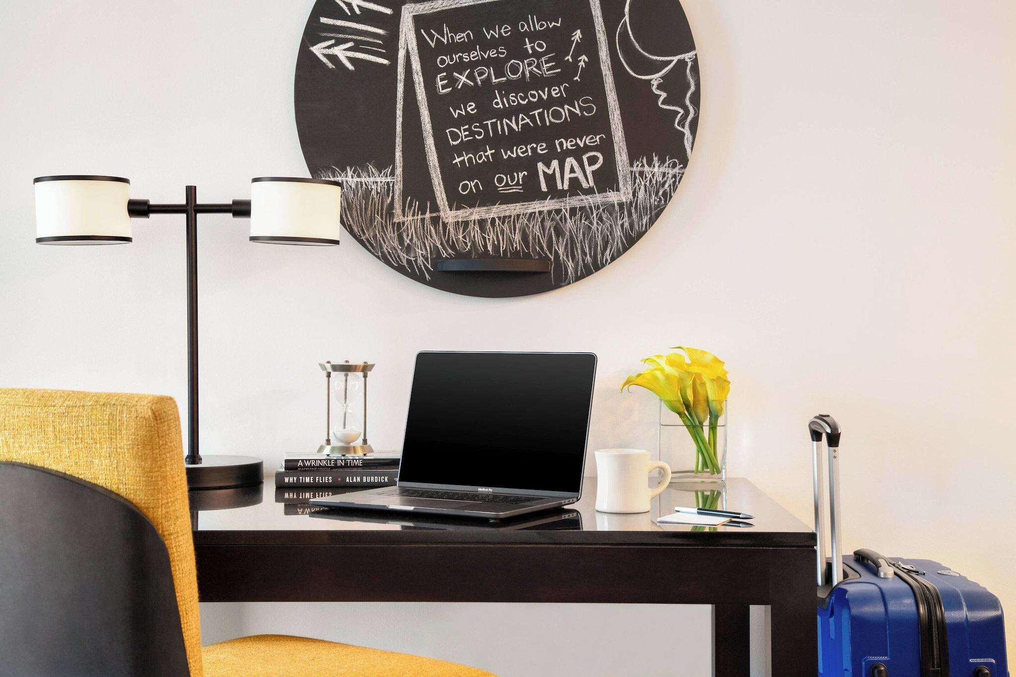 Suite Two Queen Beds One Bedroom