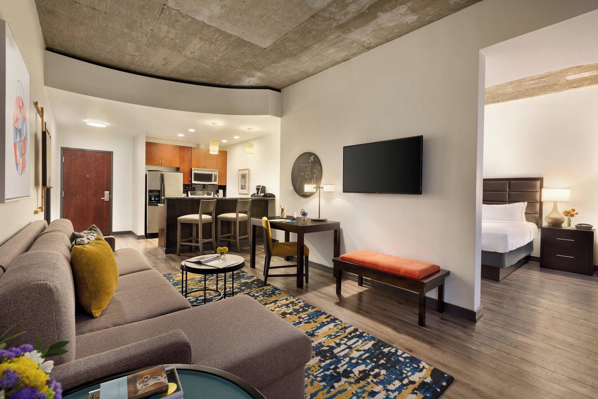 Suite Two Queen Beds One Bedroom